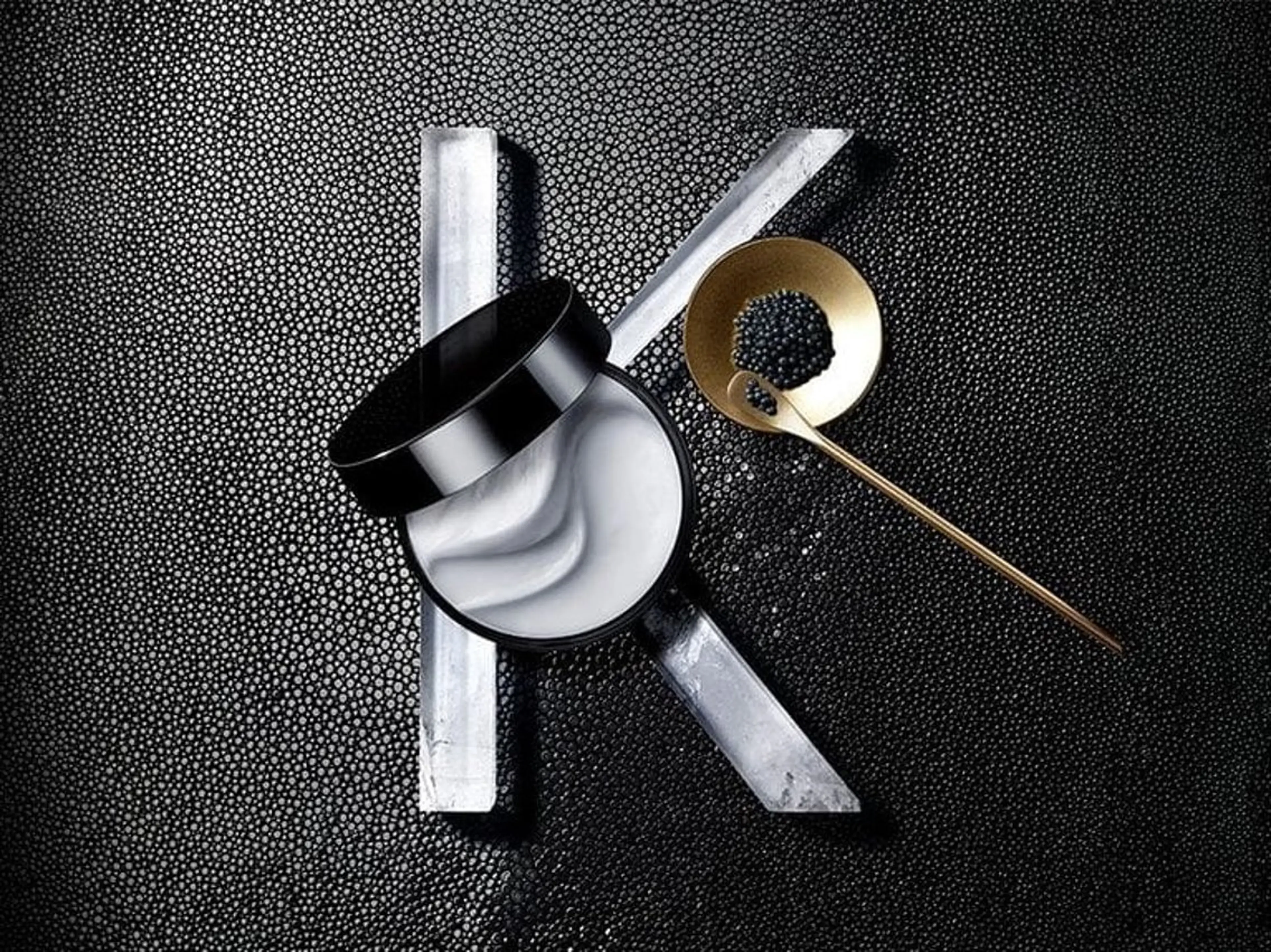 【🖤𝐊𝐄𝐑𝐀𝐒𝐓𝐀𝐒𝐄最高峰キャビアトリートメント🖤】の写真