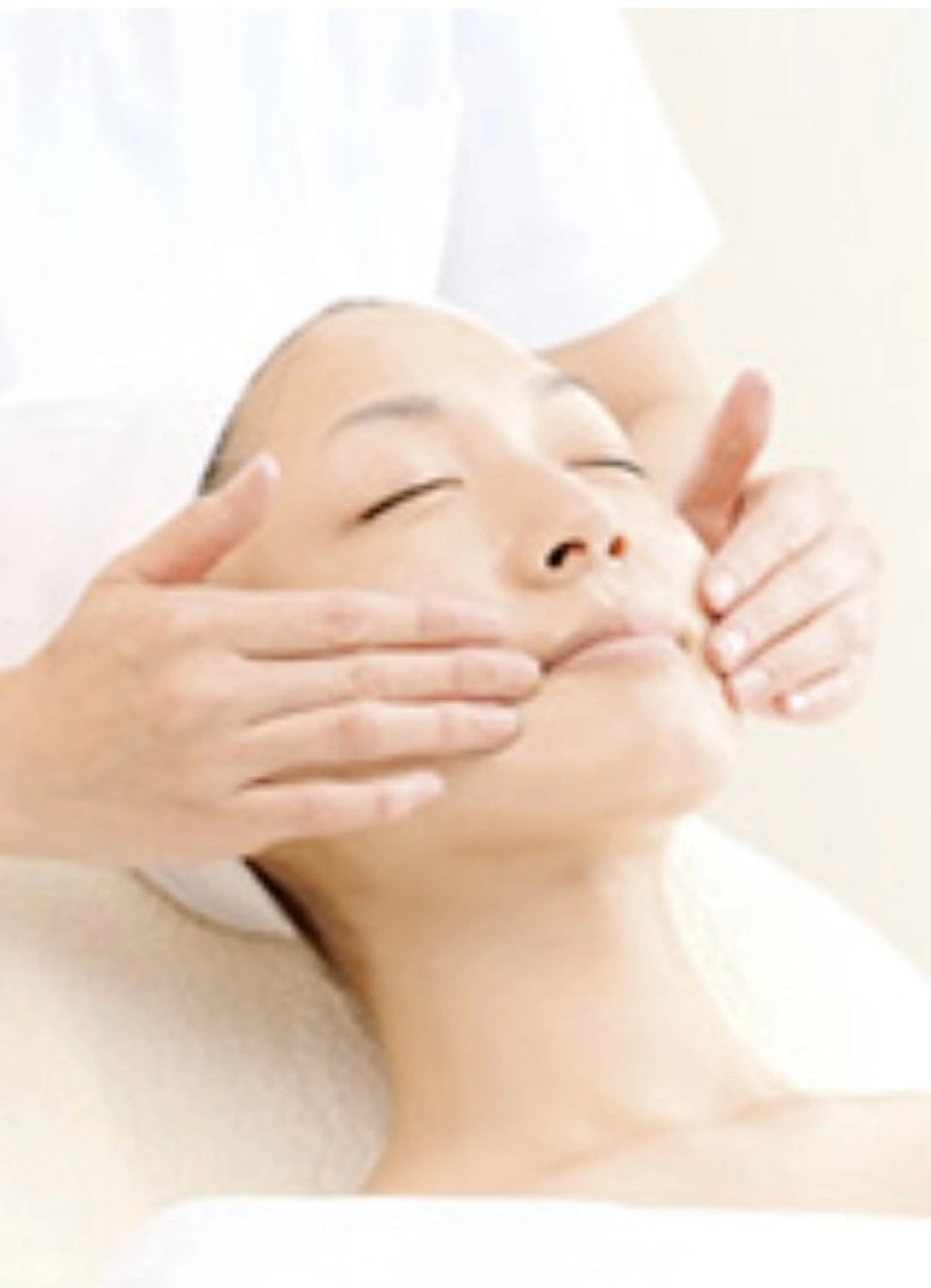 フェイシャルエステ✨お悩みに合わせた美容液パック付きの写真