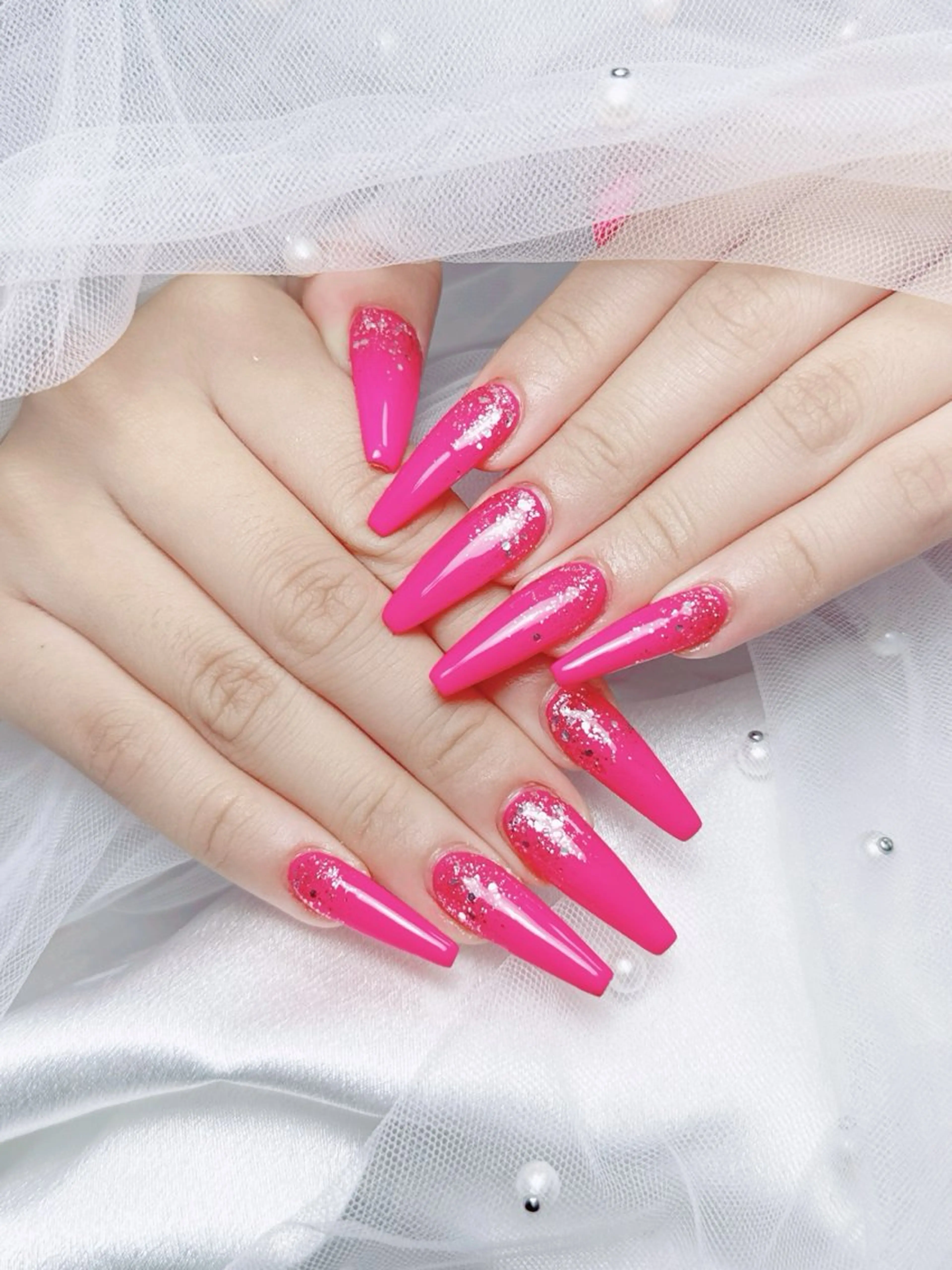 ネイル フレンチネイル ジェルネイル ハート 韓国ネイル ラメ(グリッター) ハンドネイル ネイルサロン lotusのネイルデザイン