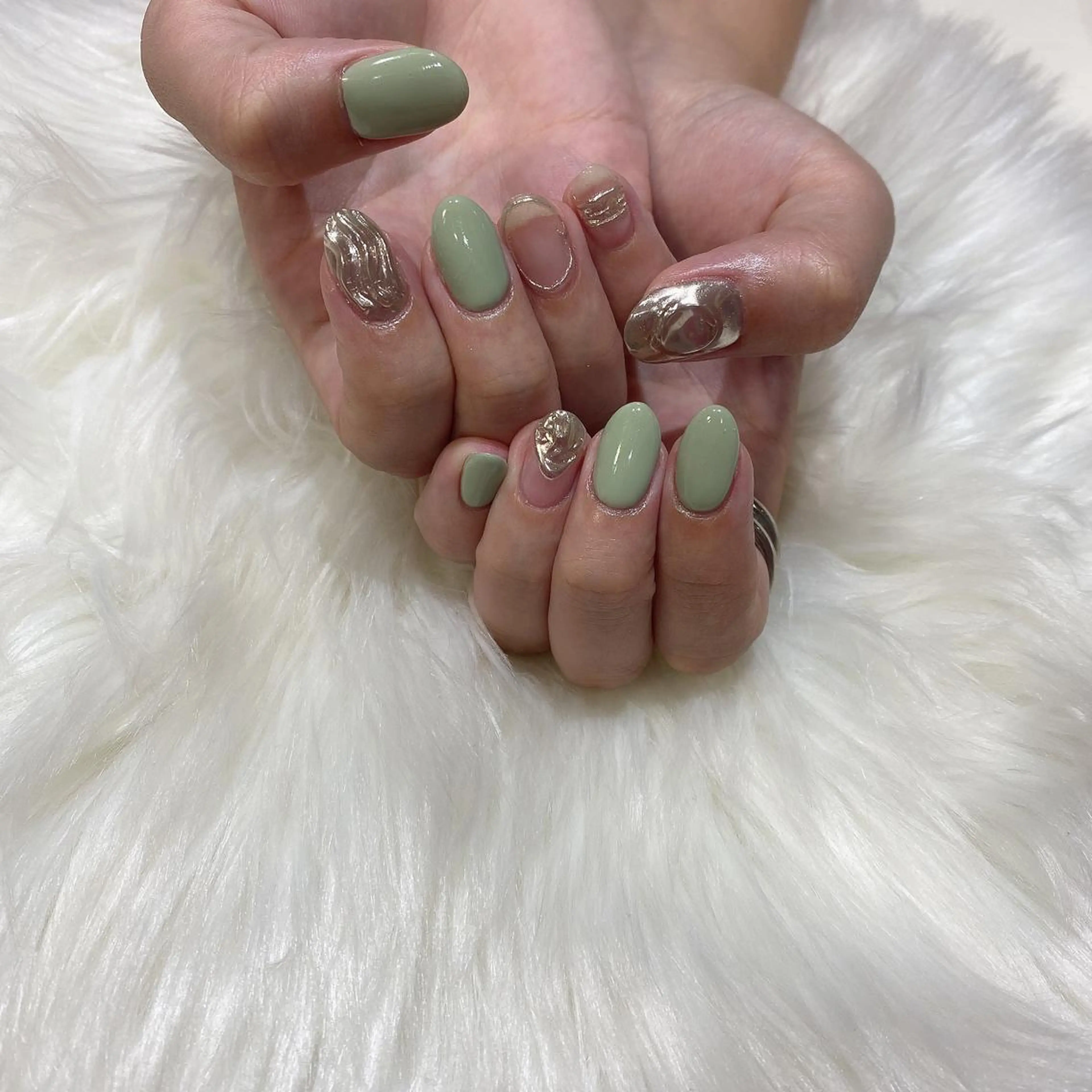 ネイル ハンドネイル 西岡 杏のネイルデザイン