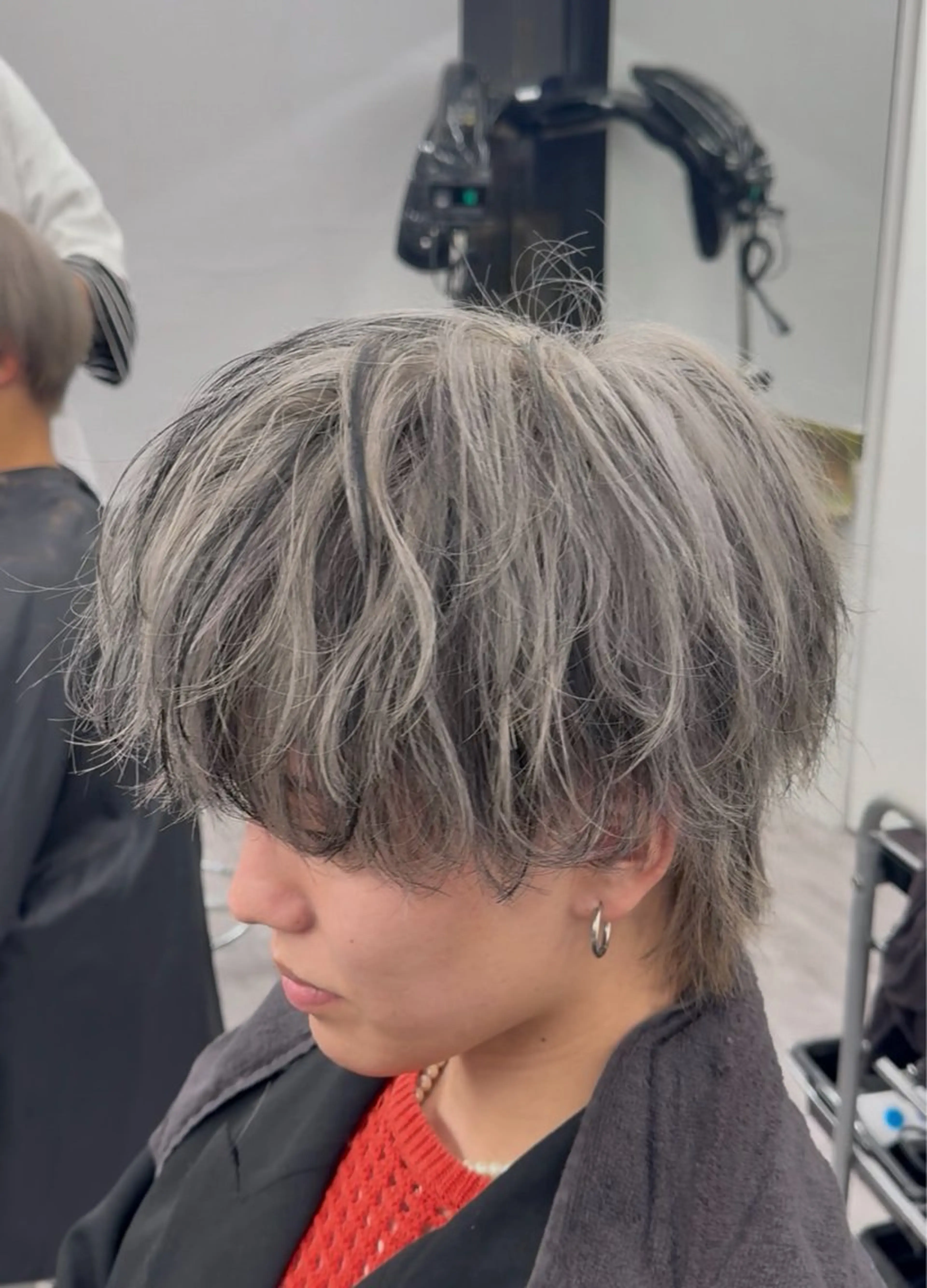 カット+ブリーチ×2+カラー+ローライトの写真