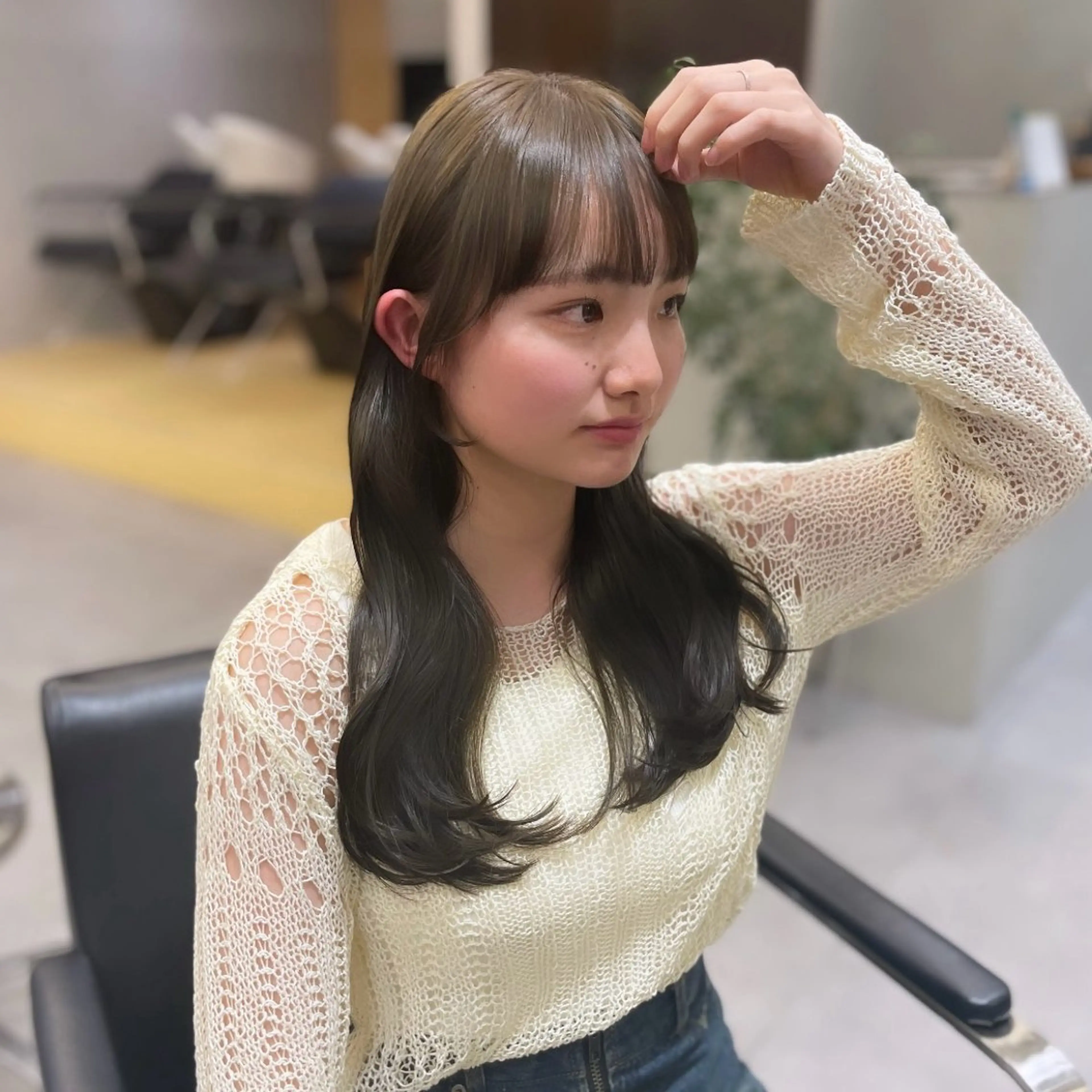 ロング カラー ブリーチ 透明感カラー グレージュ ブリーチなしカラー オリーブグレージュ カット ヘアカラー Rui/透明感カラー 暖色/レイヤーカットのヘアスタイル