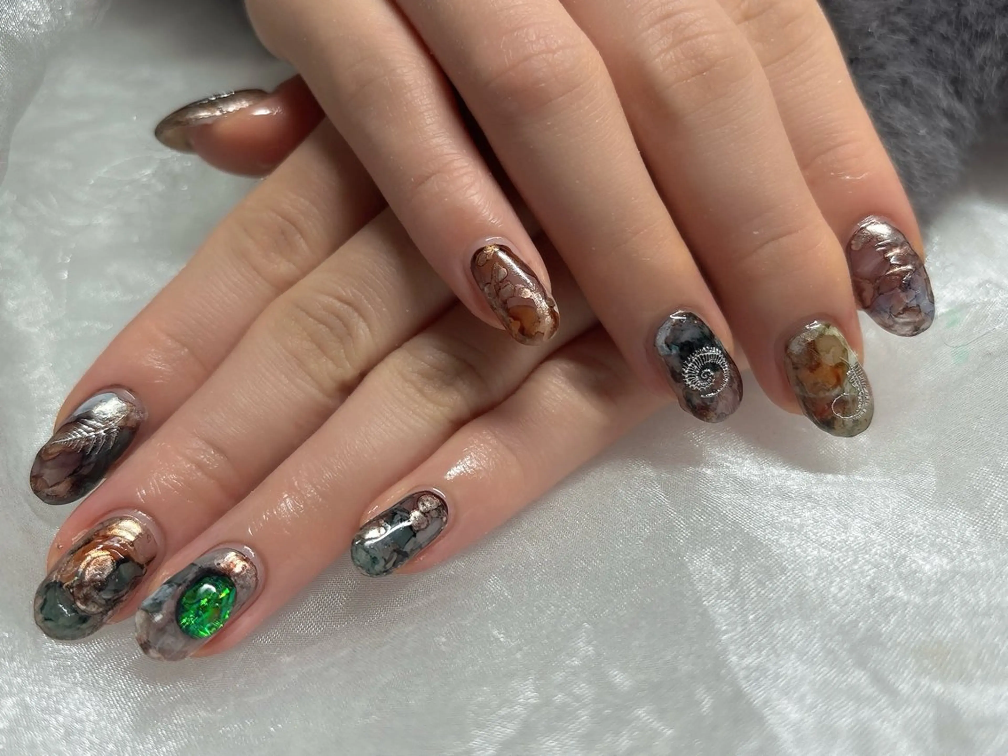 ネイル ハンドネイル BABY LION :Fumiyoのネイルデザイン