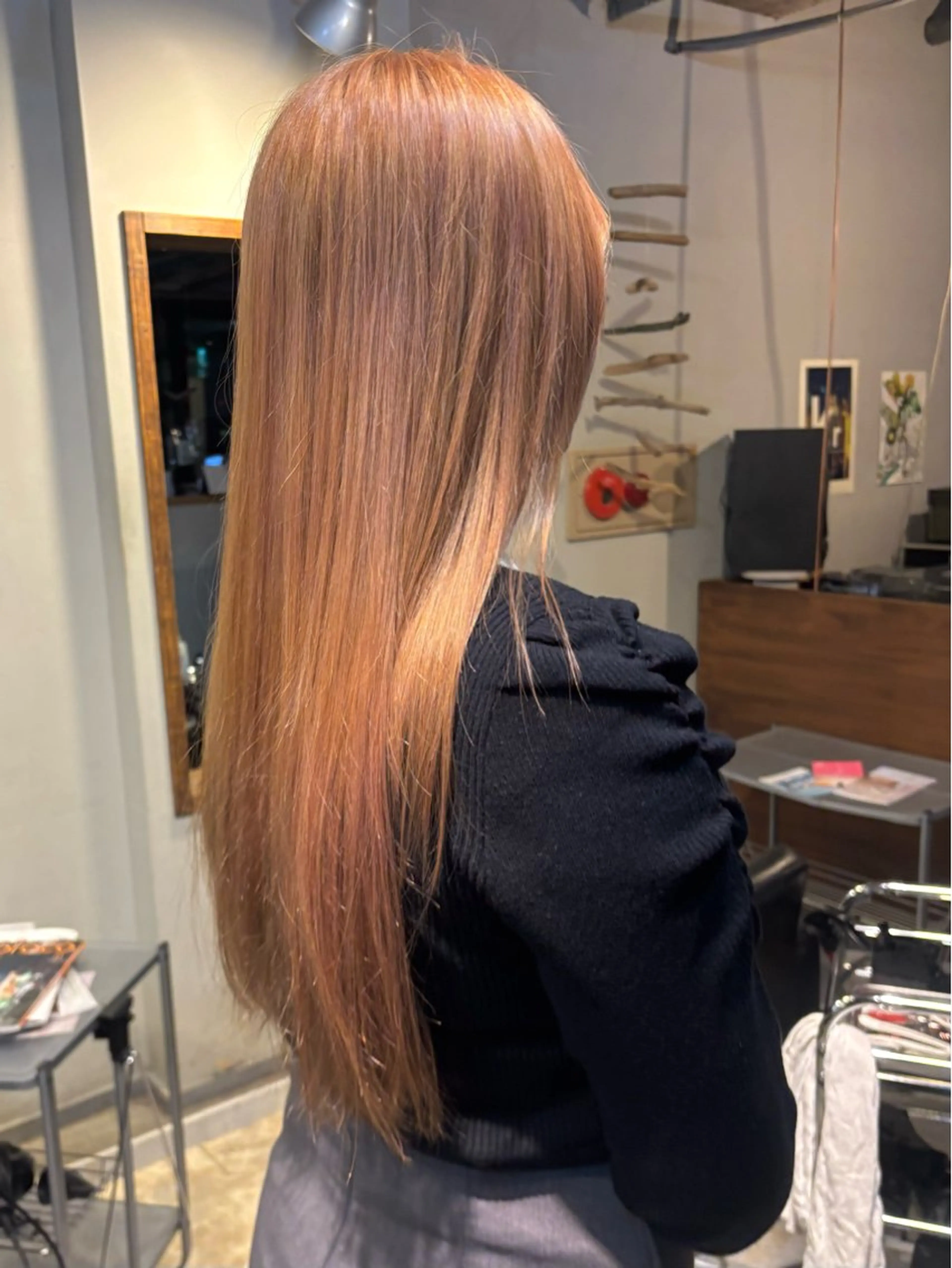 ロング ヘアカラー 松倉 沙奈のヘアスタイル