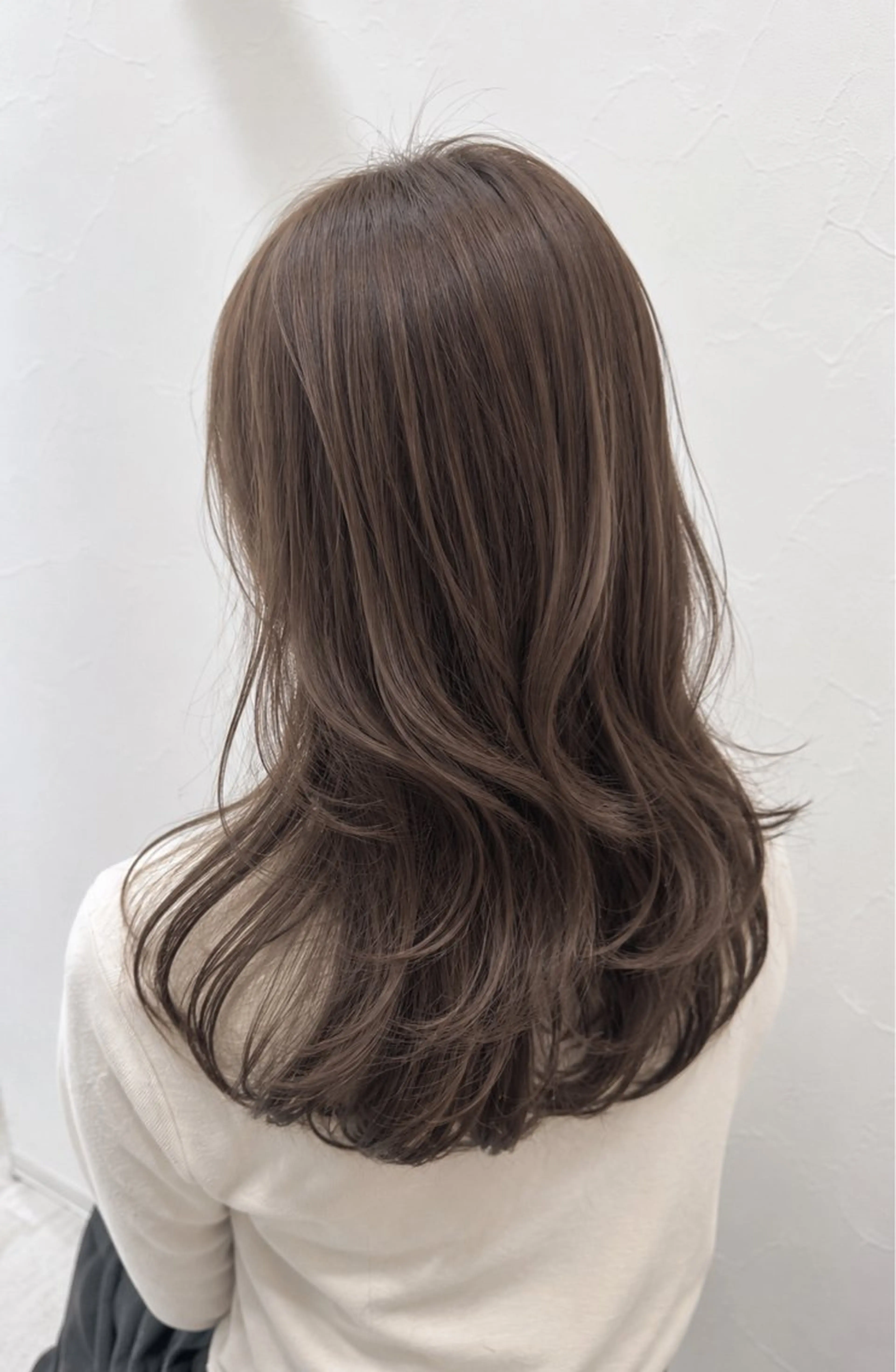 セミロング カラー ブリーチ 透明感カラー ブリーチなしカラー トリートメント カット ヘアカラー 髪質改善×艶カラー Haruのヘアスタイル