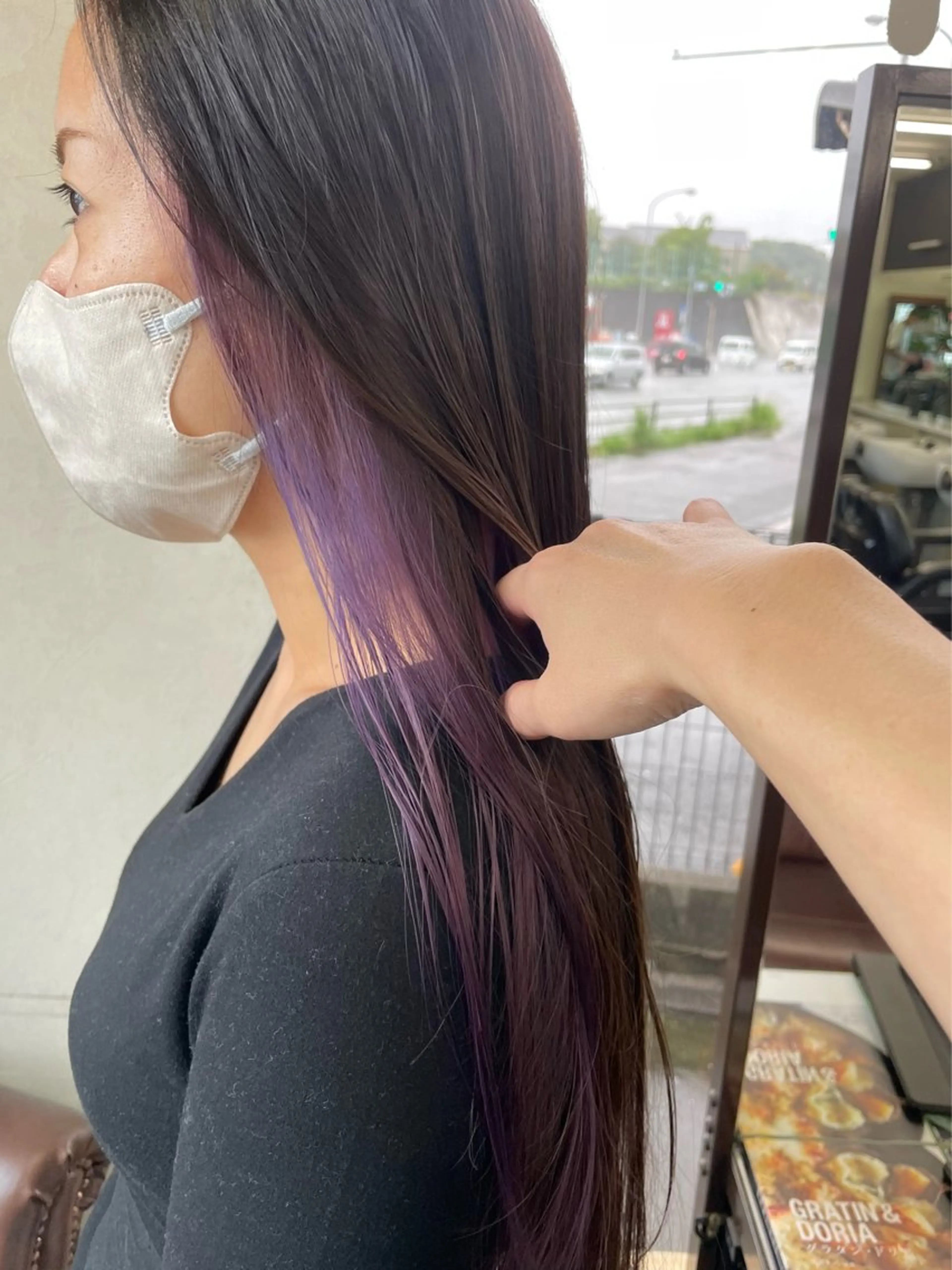 ロング カラー イヤリングカラー バイオレットカラー ヘアカラー トリートメント 沢田 瞳のヘアスタイル