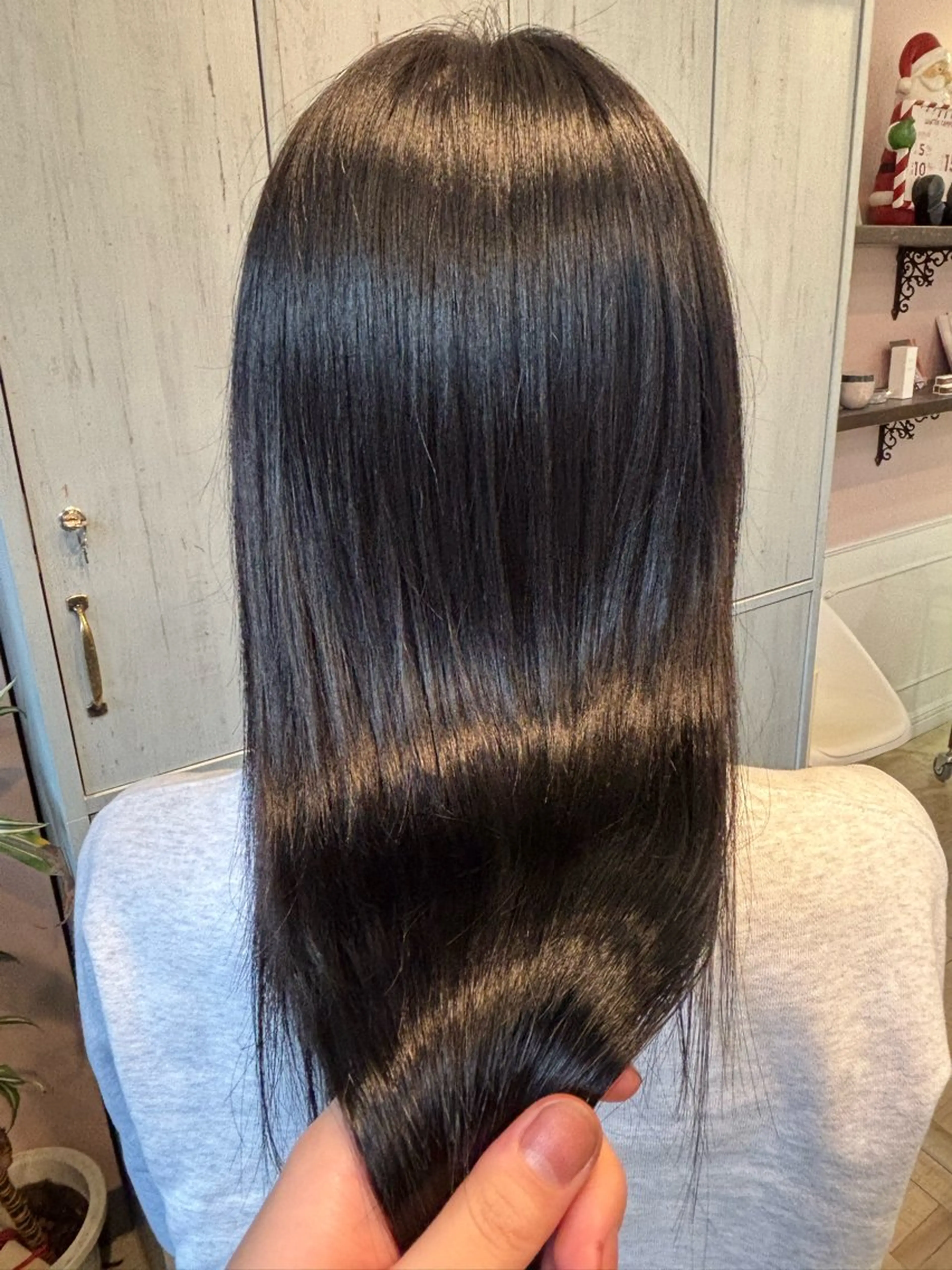 ミディアム カット ヘアカラー 🫧Ayumu🫧 透明感カラー/春日のヘアスタイル