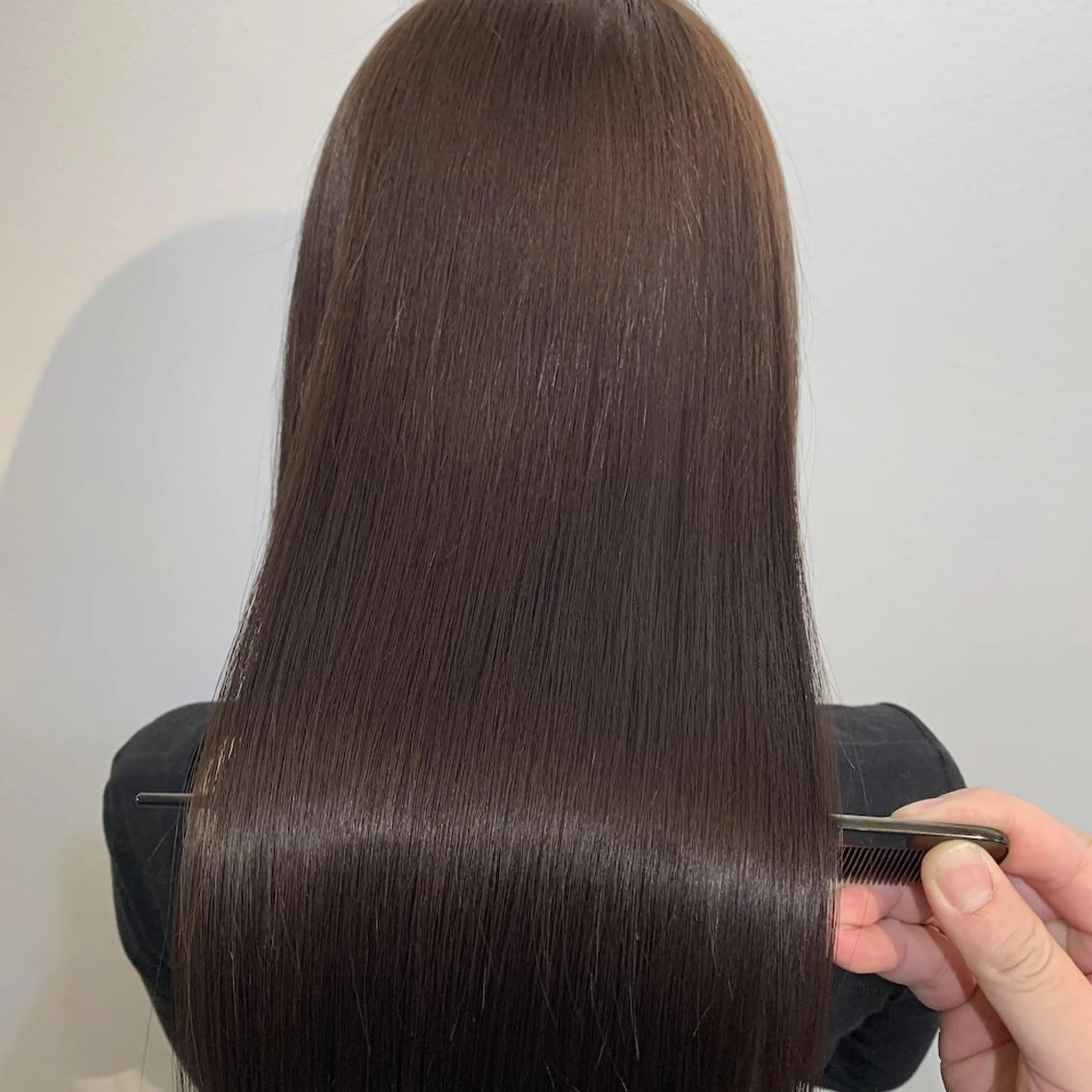 ロング 縮毛矯正 丸山 真菜のヘアスタイル