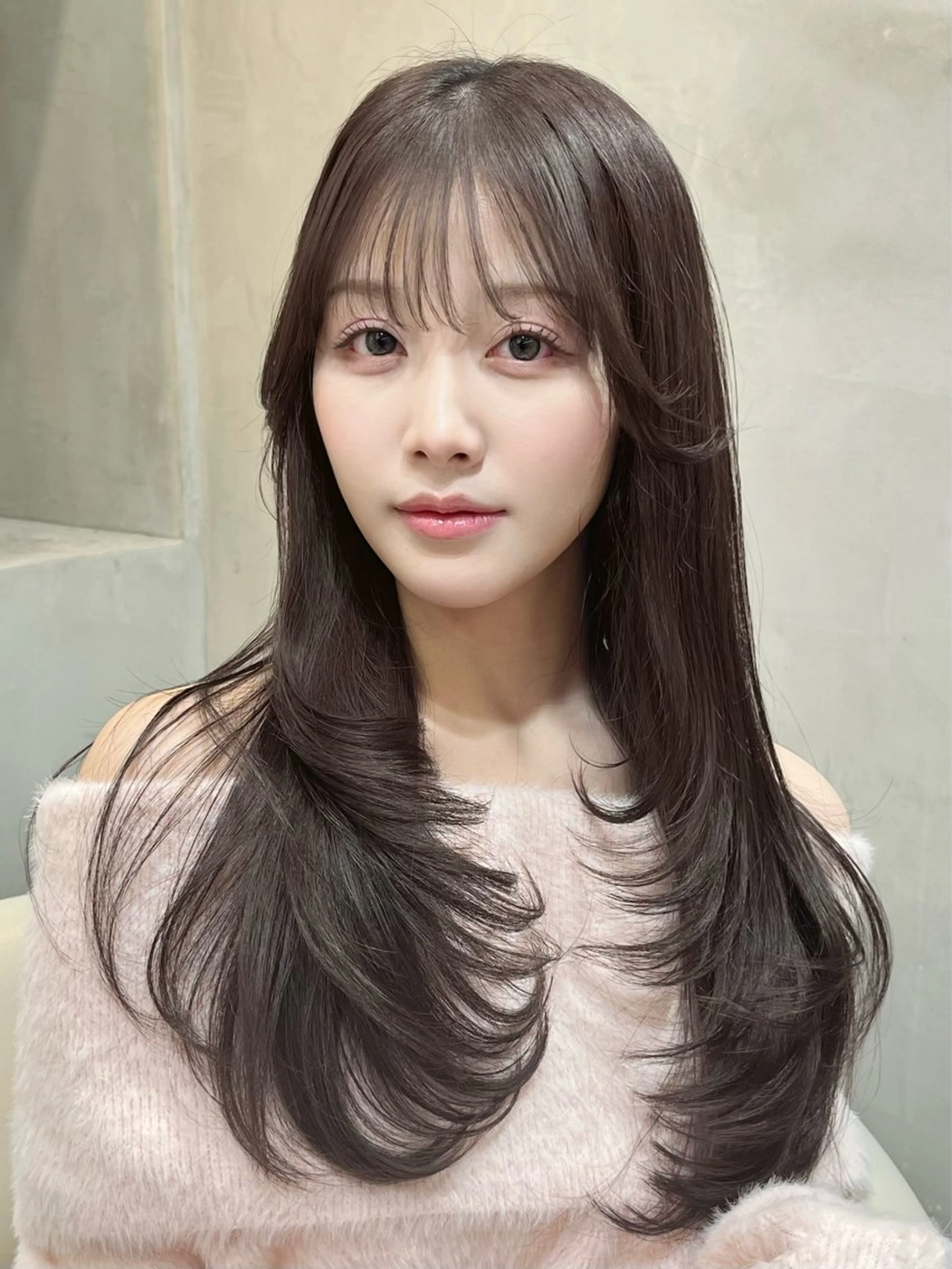 セミロング カラー ブリーチ ダブルカラー ブリーチなしカラー 韓国風ヘア レイヤーカット 大宮レイヤーカット ハッシュ　柏崎颯刀のヘアスタイル