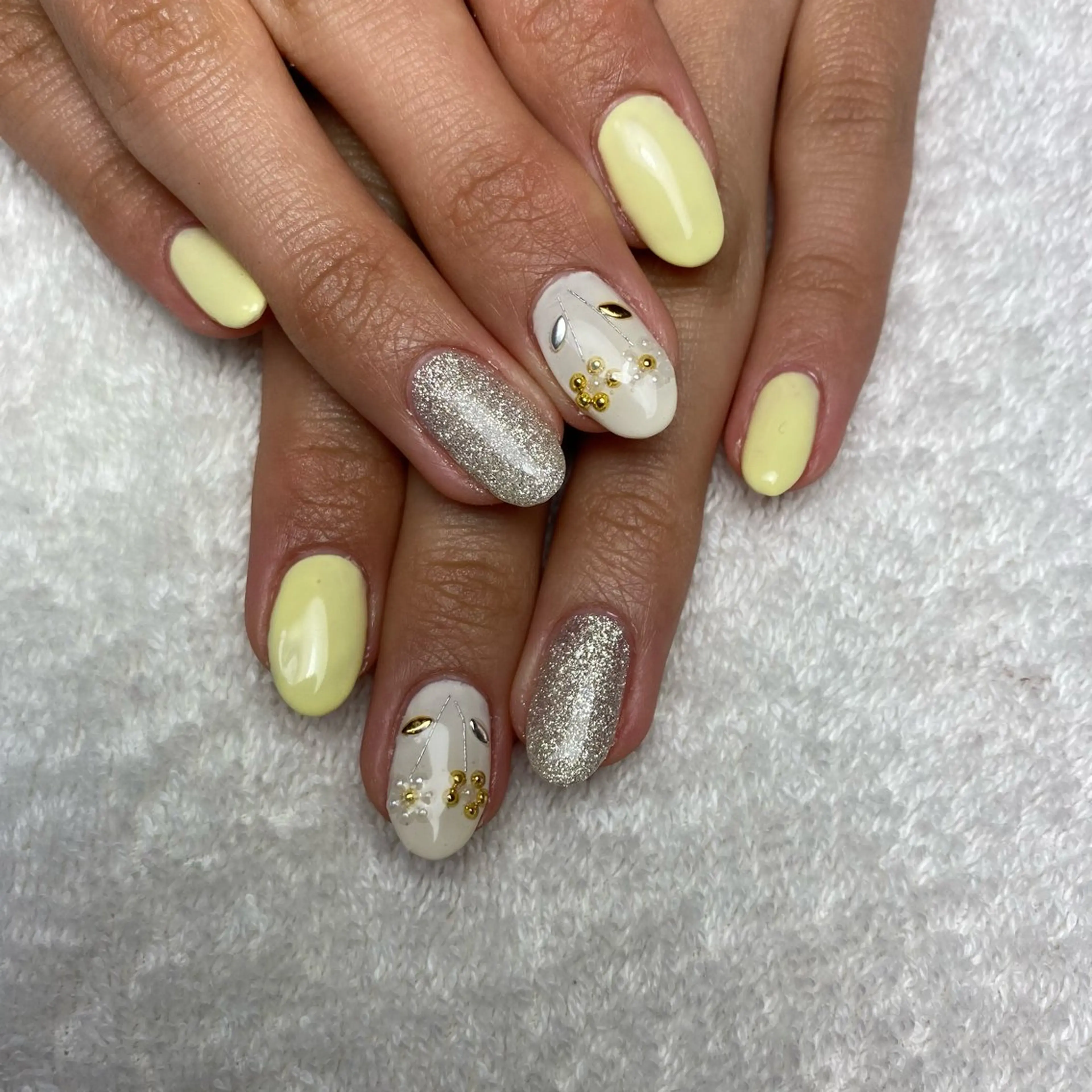 ネイル フラワーネイル 春ネイル ハンドネイル COCO+所属・COCO +のエステ・リラクイメージ