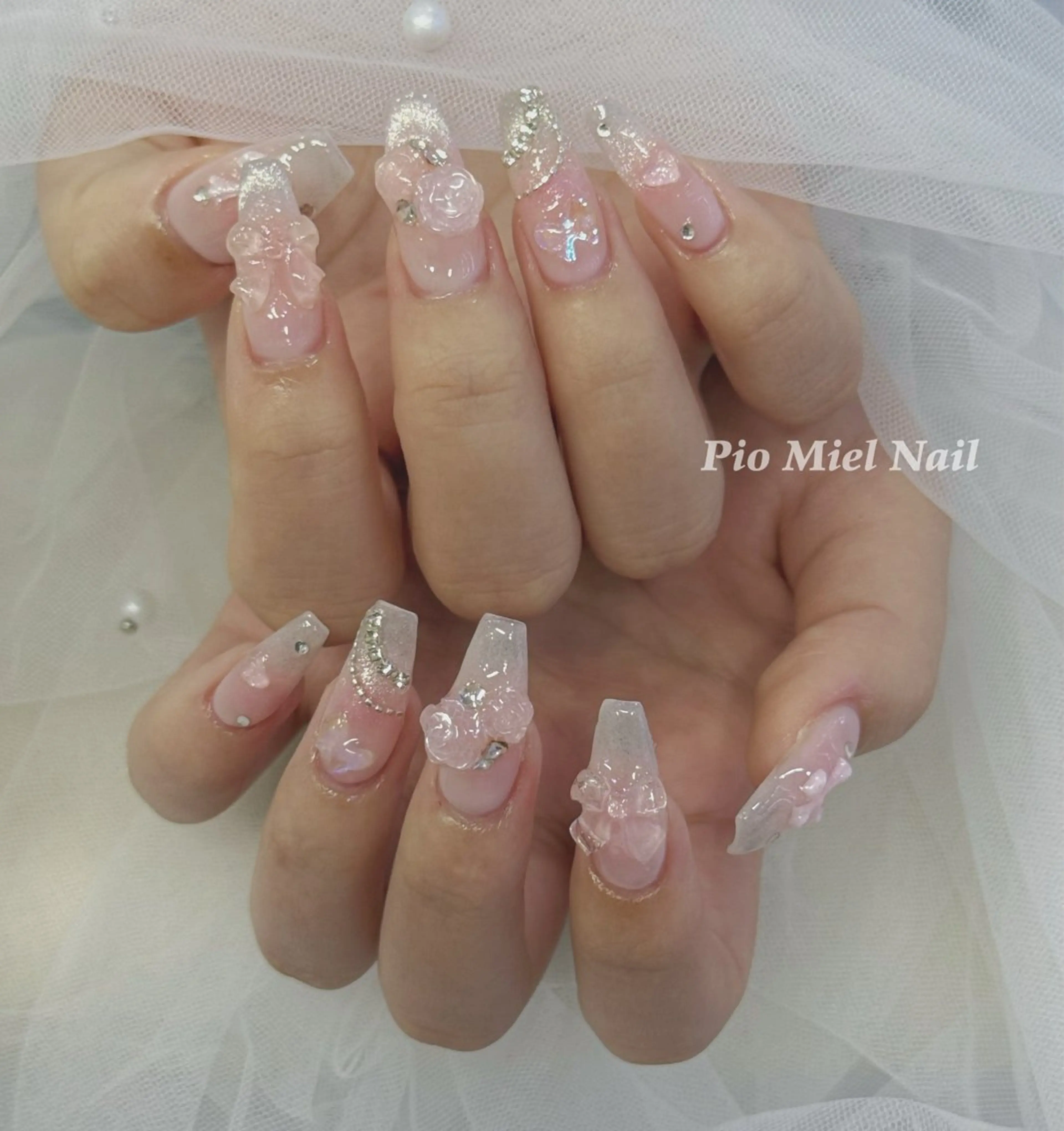 ネイル フレンチネイル 韓国ネイル マグネットネイル ニュアンスネイル ワンカラーネイル Pio Mielのネイルデザイン