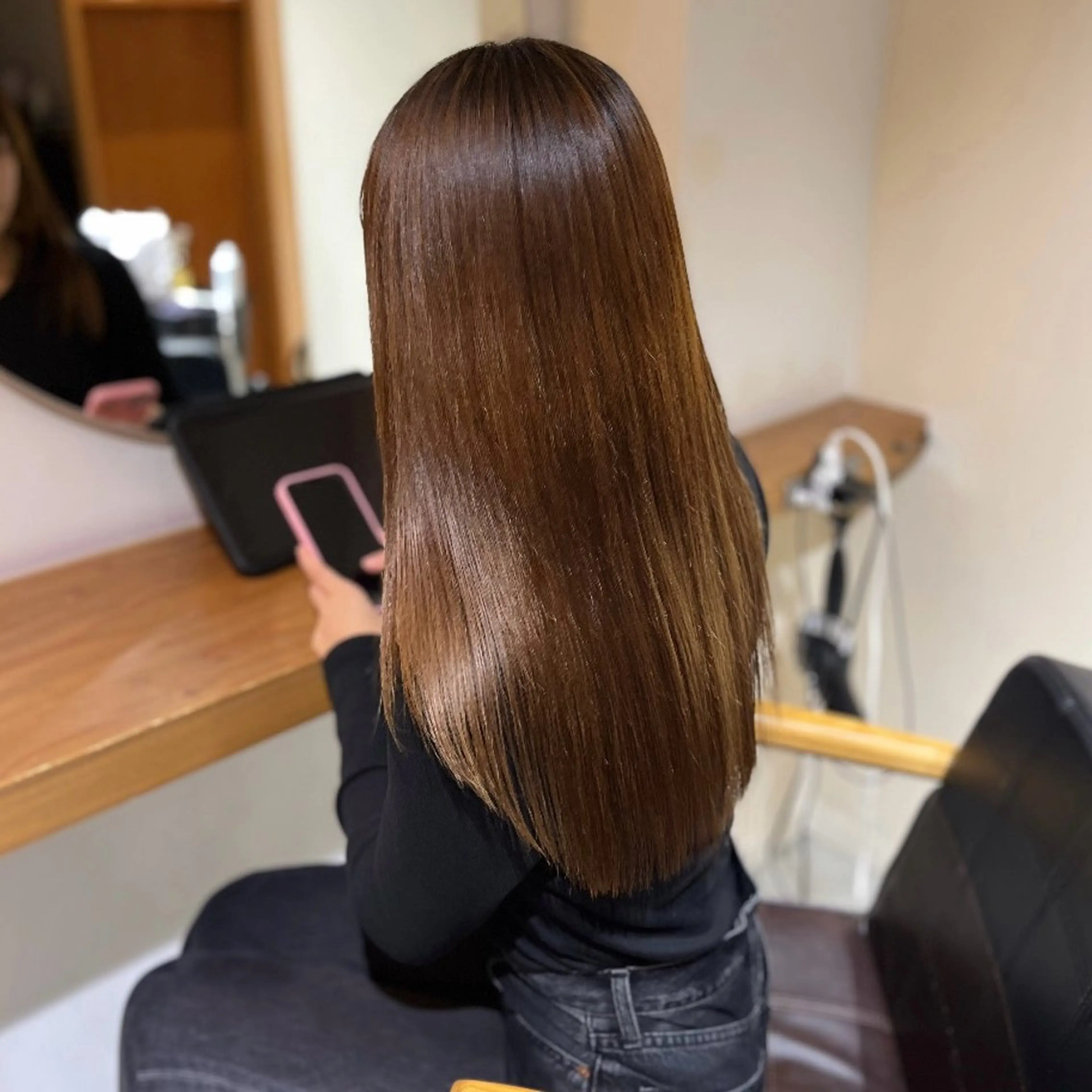 セミロング 縮毛矯正 トリートメント 塩川ももこ/ 自然な縮毛矯正のヘアスタイル