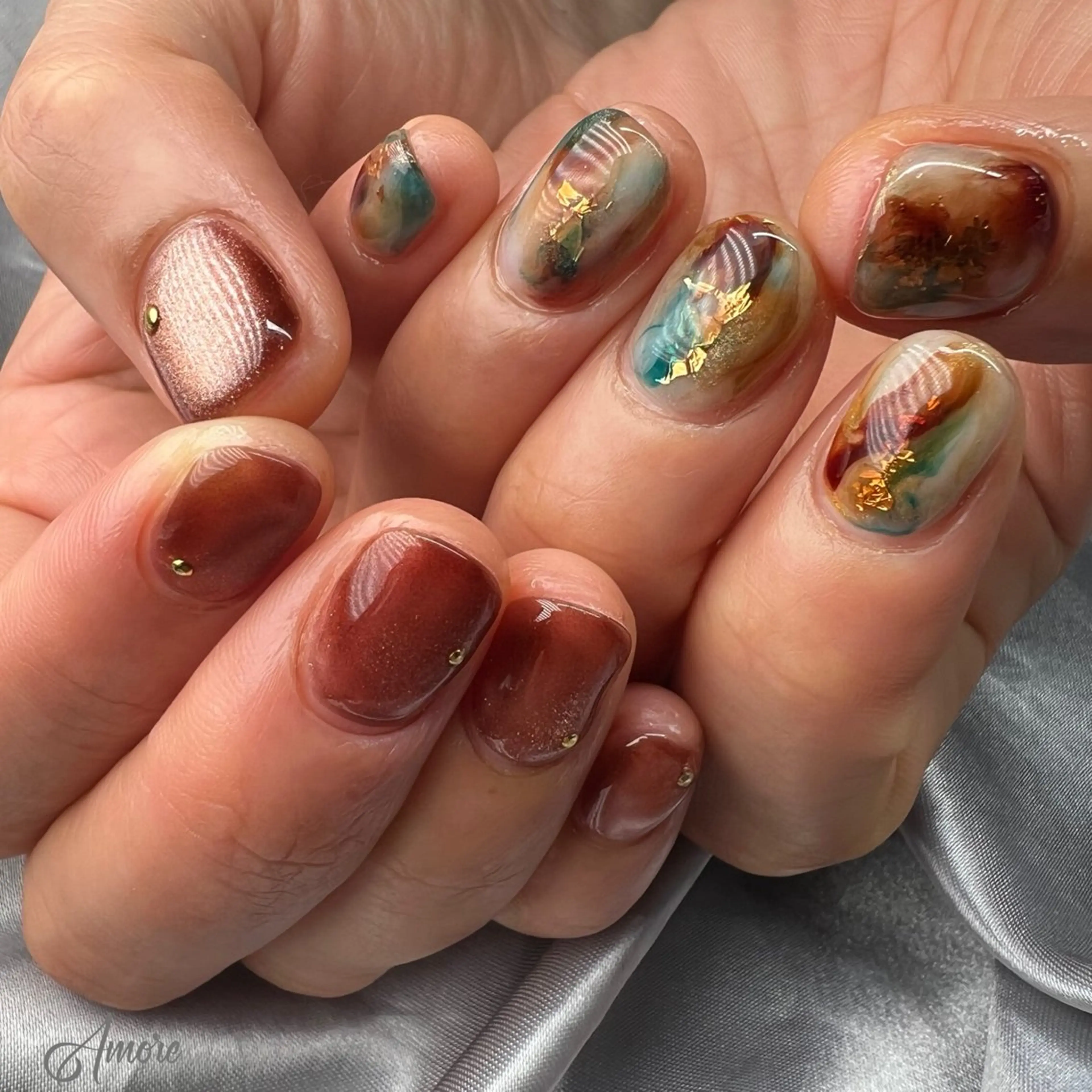 ネイル ジェルネイル キラキラネイル 韓国ネイル パラジェル 冬ネイル You kyehwaのネイルデザイン