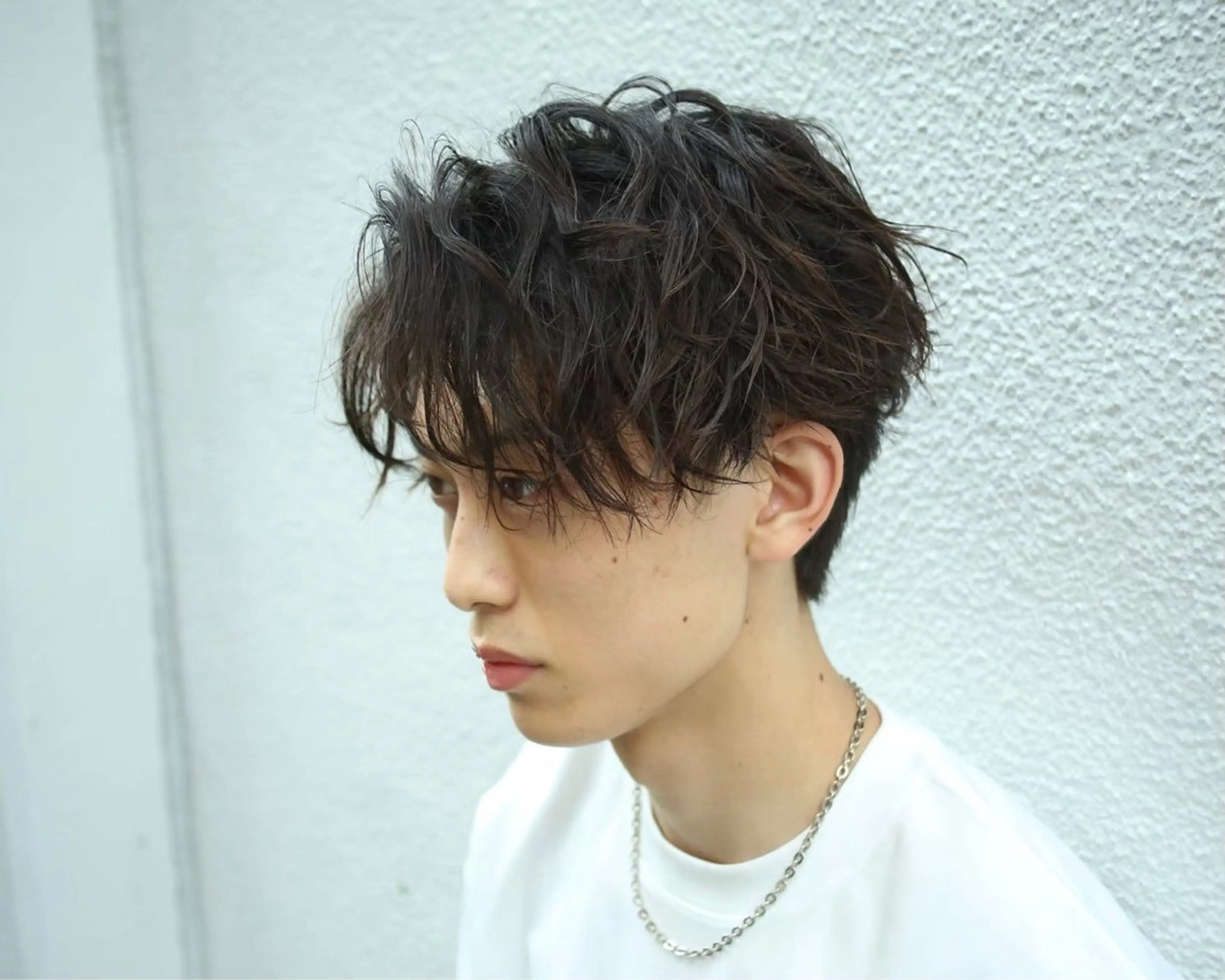 ショート カラー パーマ ヘアアレンジ メンズ メンズブリーチ ダウンパーマ メンズハイライト メンズインナーカラー メンズ韓国風 曲がる縮毛矯正特化 亮輔【江坂駅すぐ】のヘアスタイル