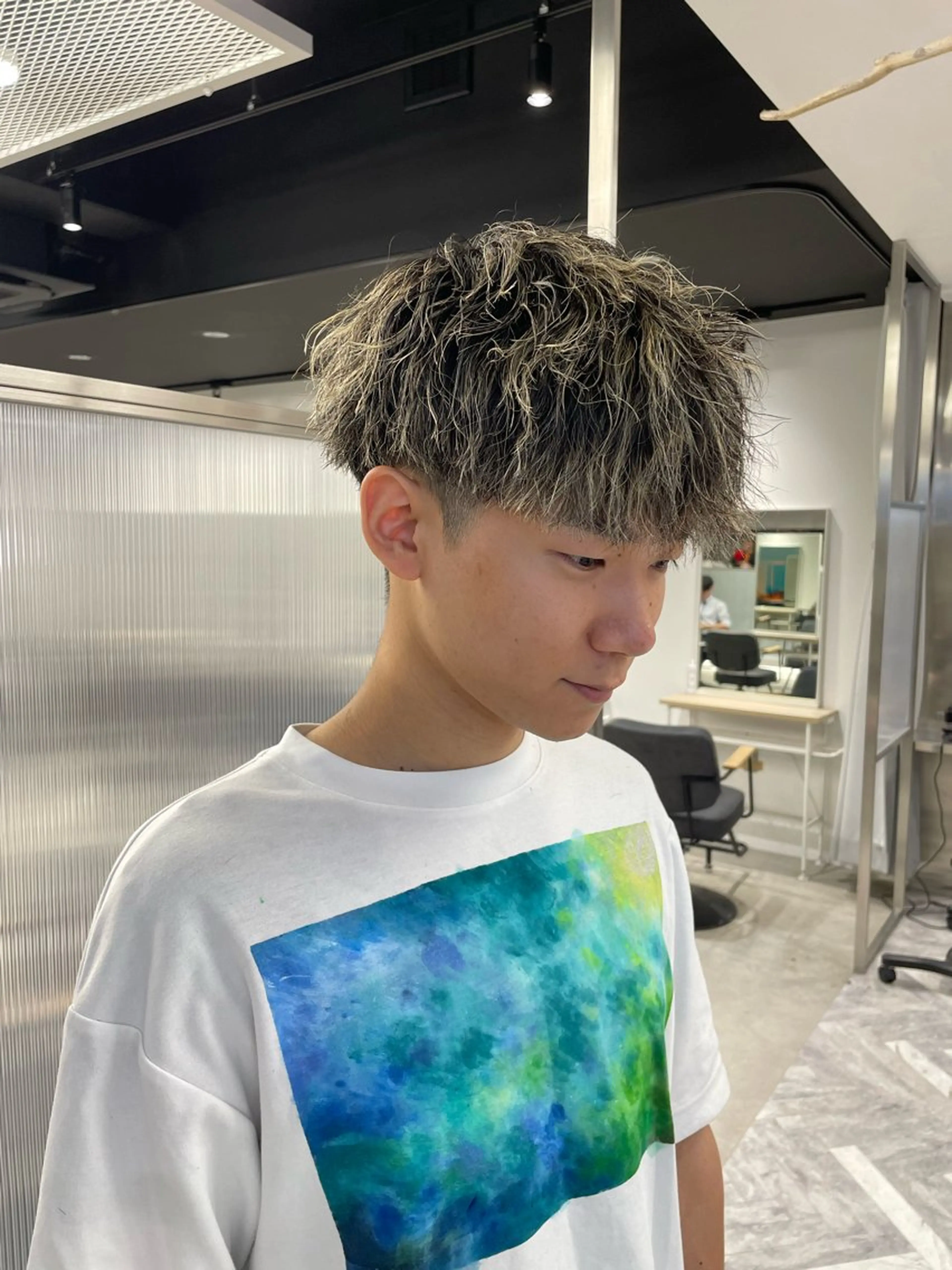 ショート パーマ メンズ フェザーショート⚡️ REONのヘアスタイル