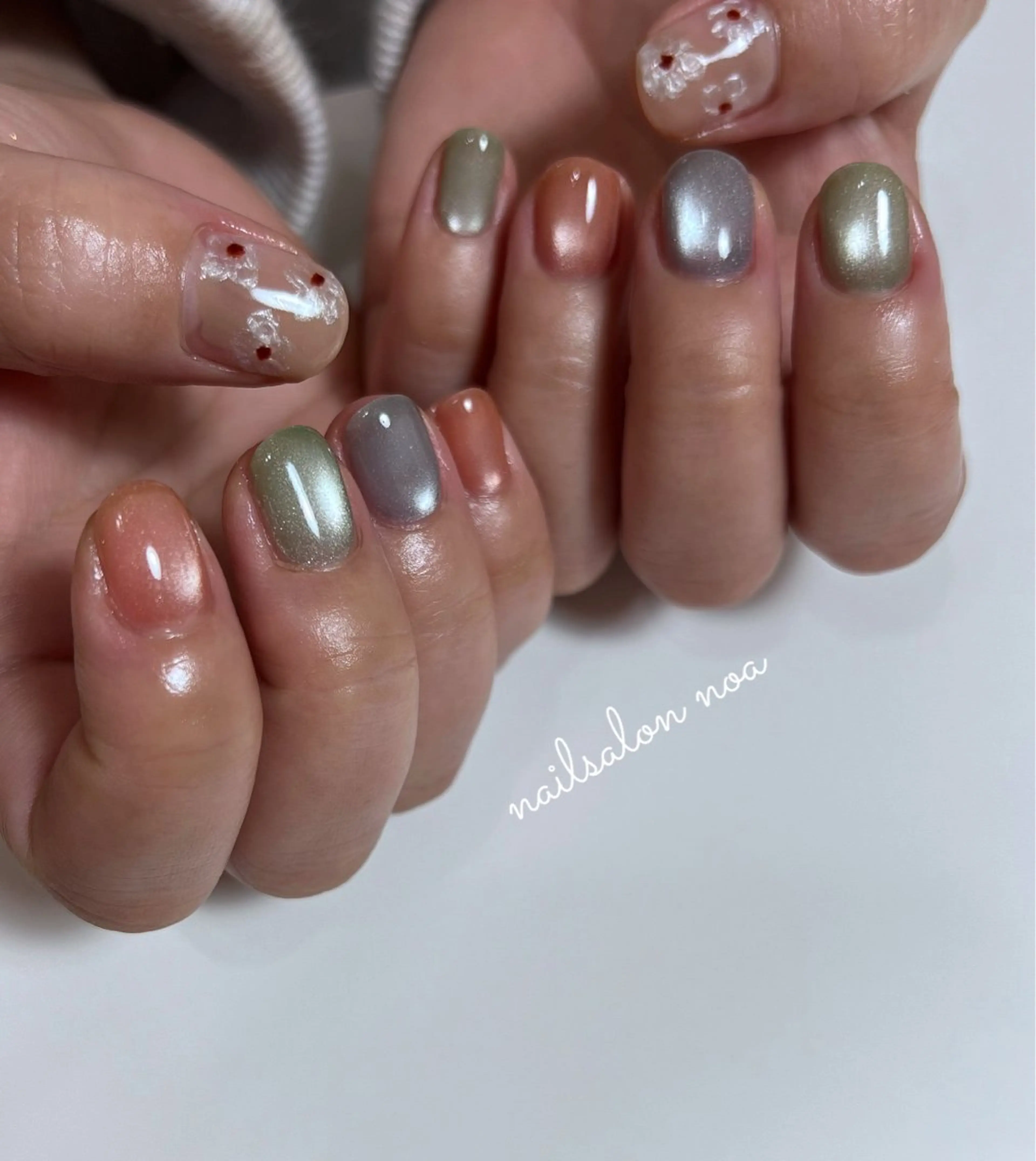 ネイル カジュアル ジェルネイル マグネットネイル ニュアンスネイル パラジェル ハンドネイル ショートネイル専門店 noaのネイルデザイン