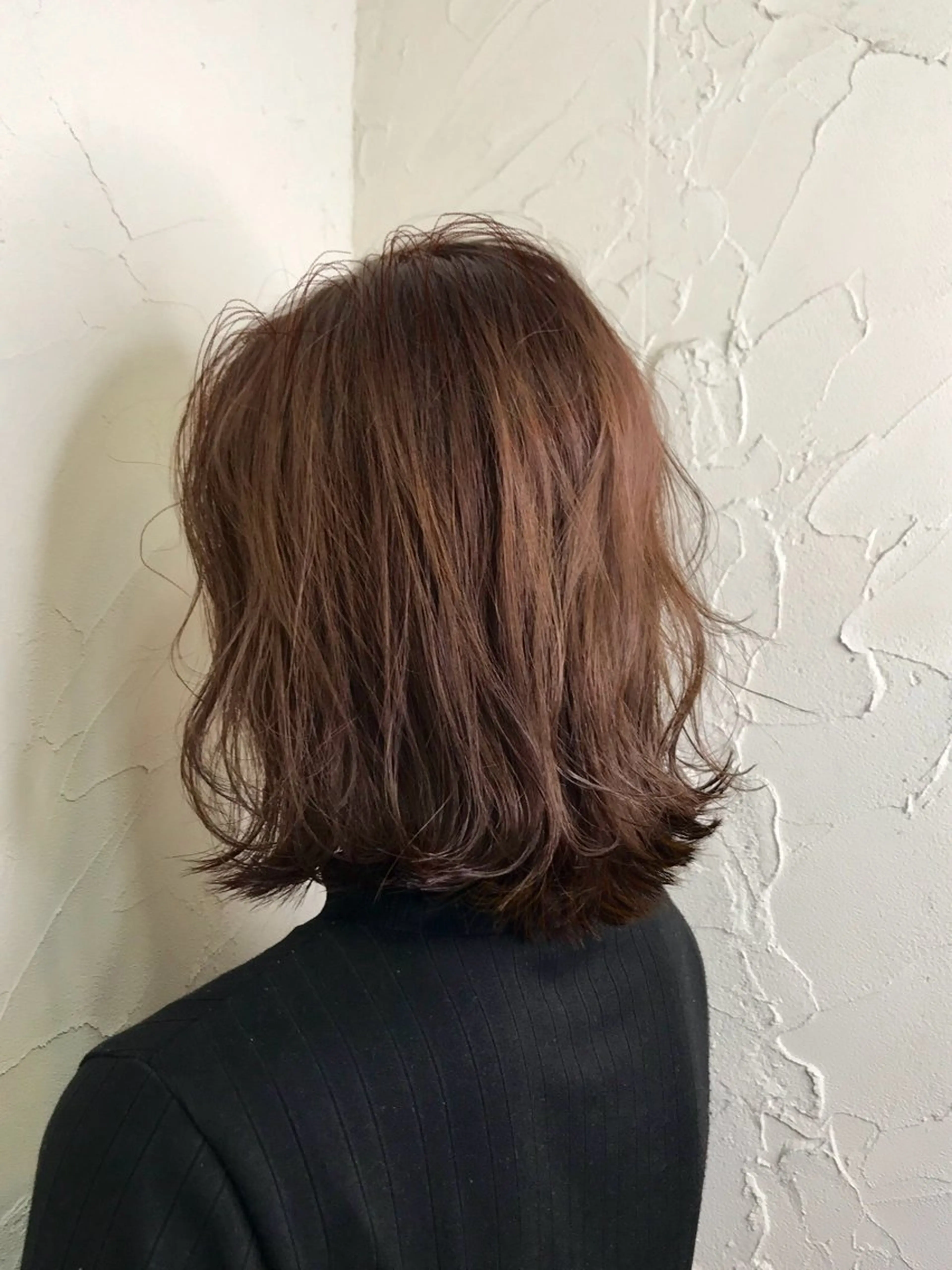 ミディアム カット ヘアカラー .zip by note所属・西田 愛華のヘアスタイル