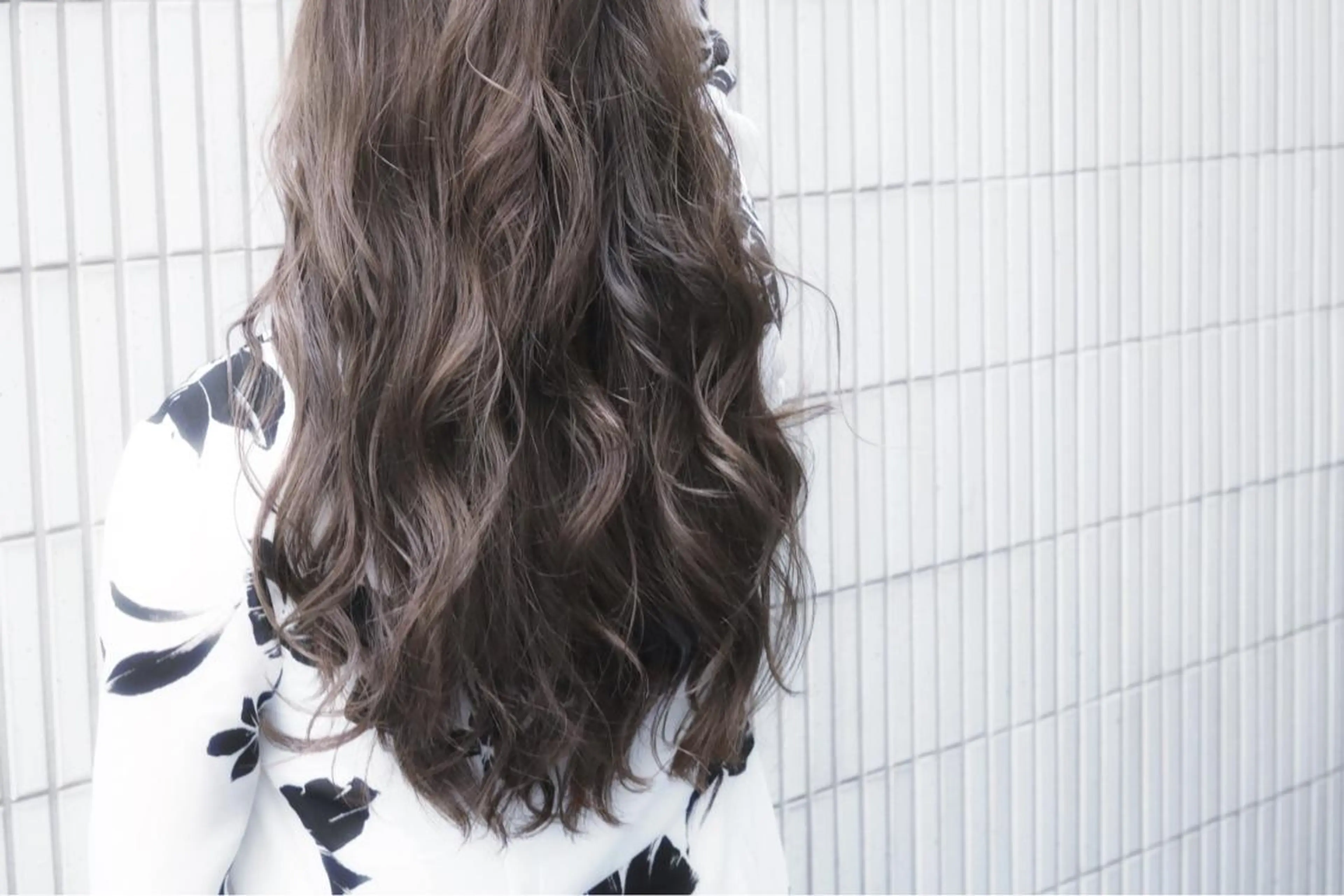 ロング カラー AnFye cinq milleのヘアスタイル