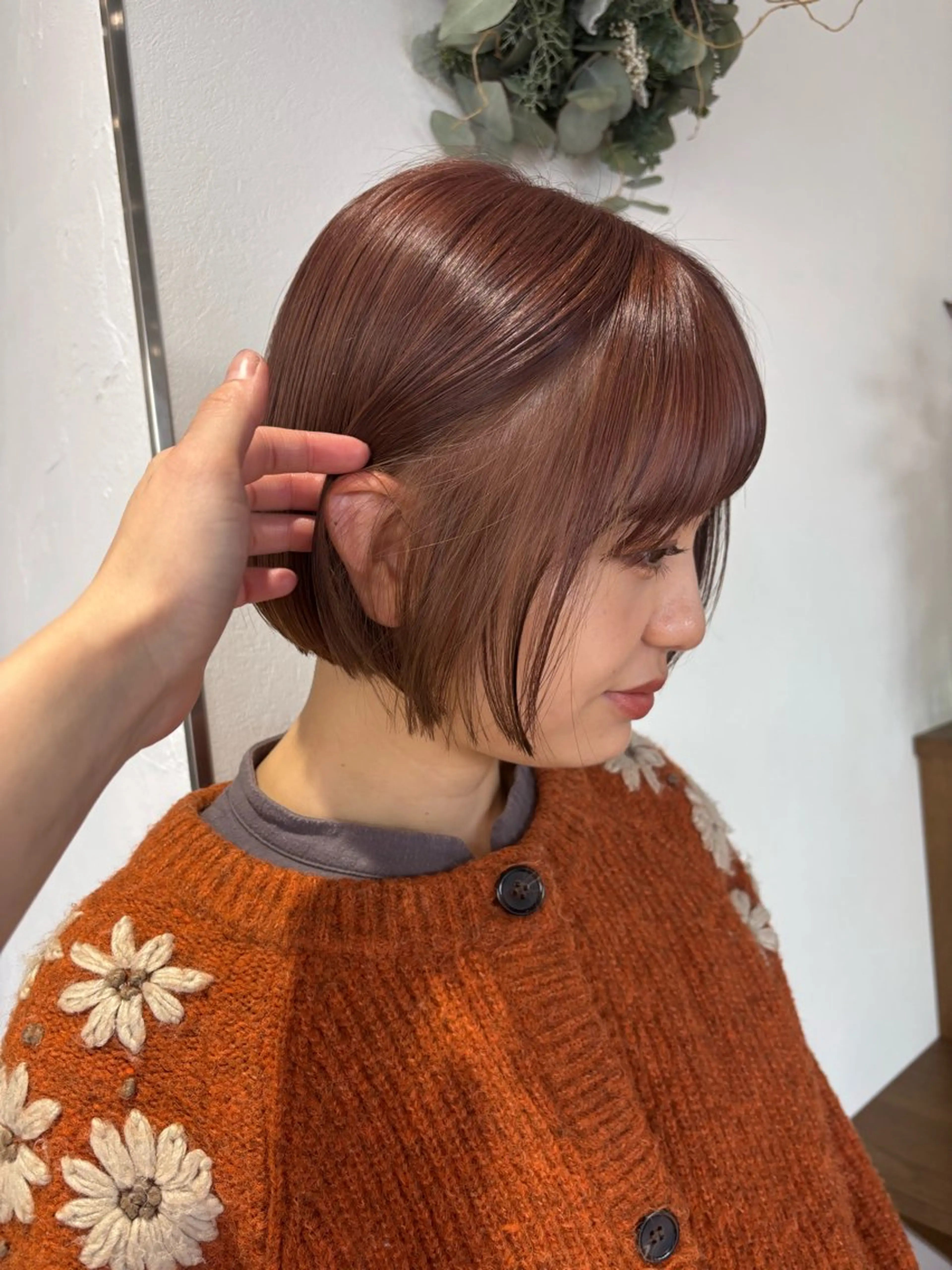 ショート カラー ベージュカラー ピンクカラー ピンクベージュ 暖色カラー /ヘアアレンジ/花鈴のヘアスタイル