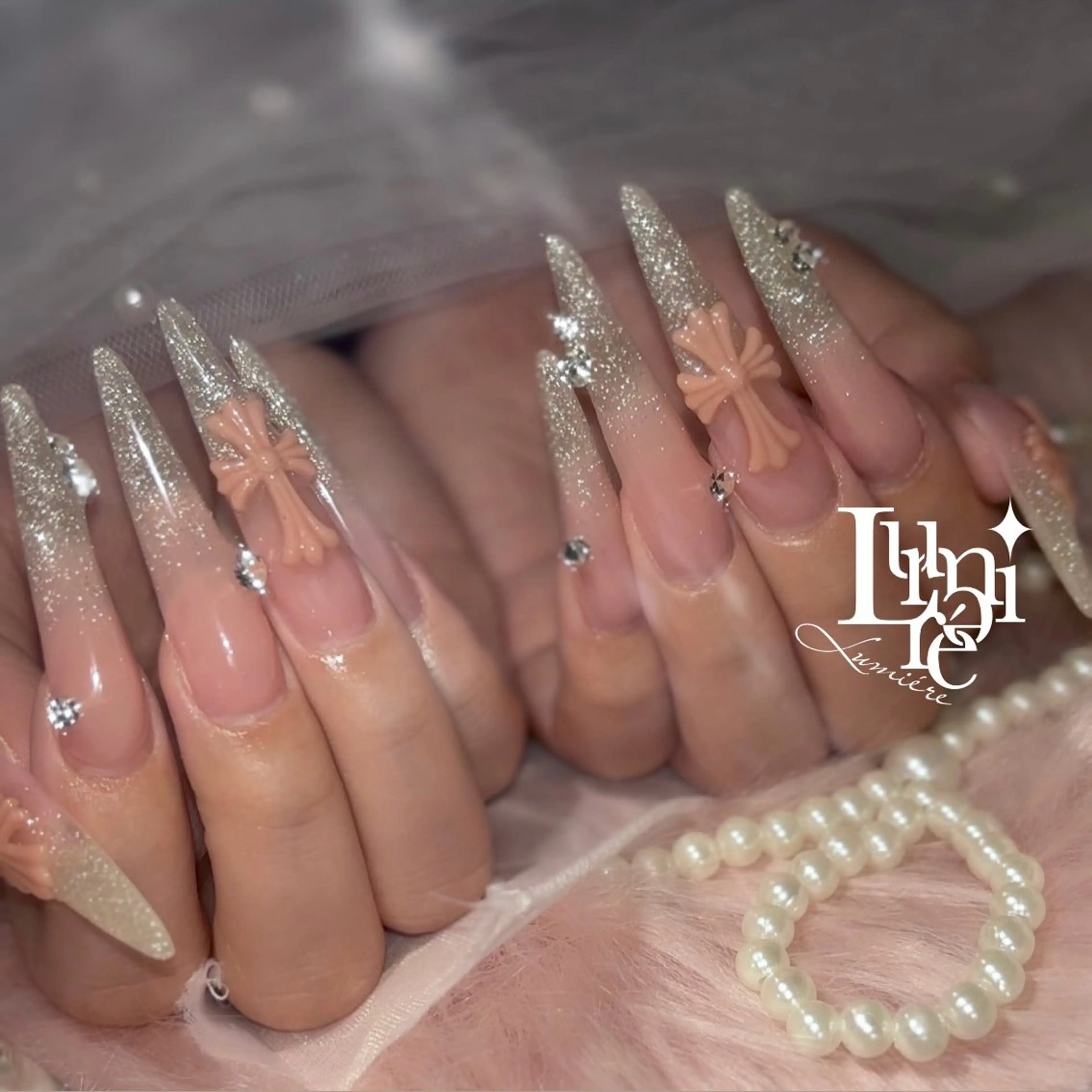 ネイル ハンドネイル Lumière/ 超ロング/ワンホンのネイルデザイン