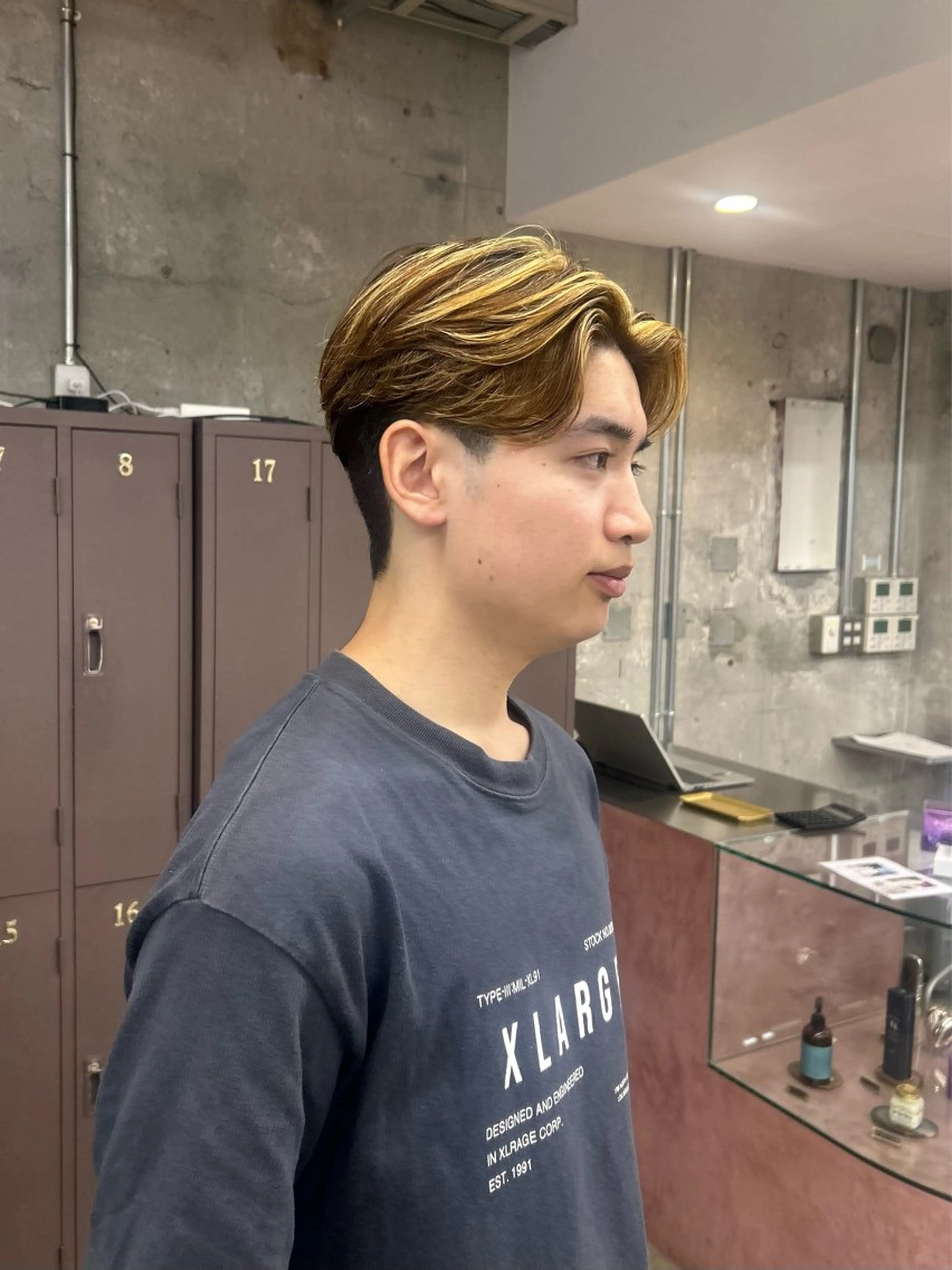 ショート カラー メンズ メンズハイライト ブラウンカラー ハイライトカラー ハイライト カット ヘアカラー 大本 メンズ/パーマのヘアスタイル