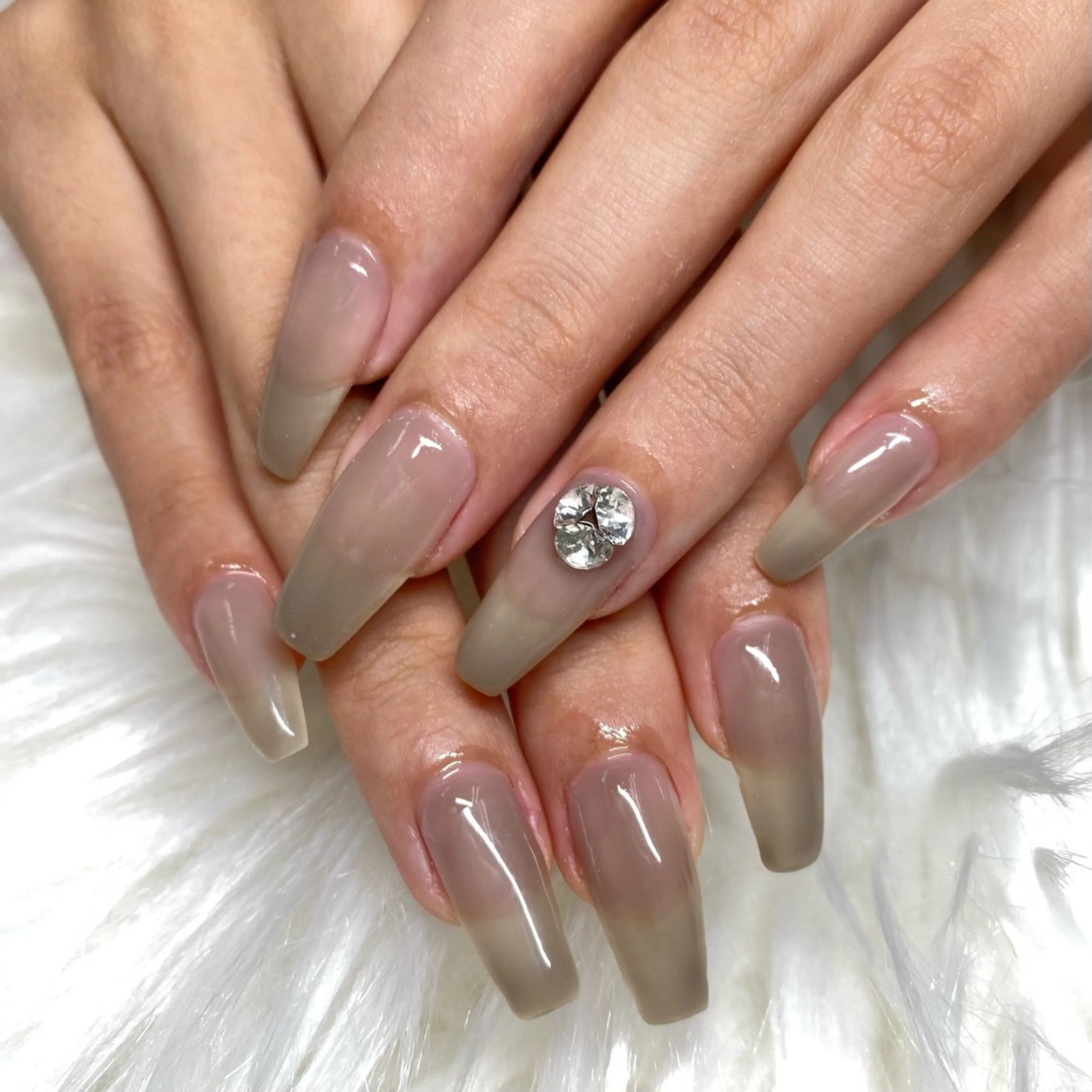 ネイル キラキラネイル ワンカラーネイル ピンク 🫧RaLa ⭐︎AYAKA🫧のネイルデザイン