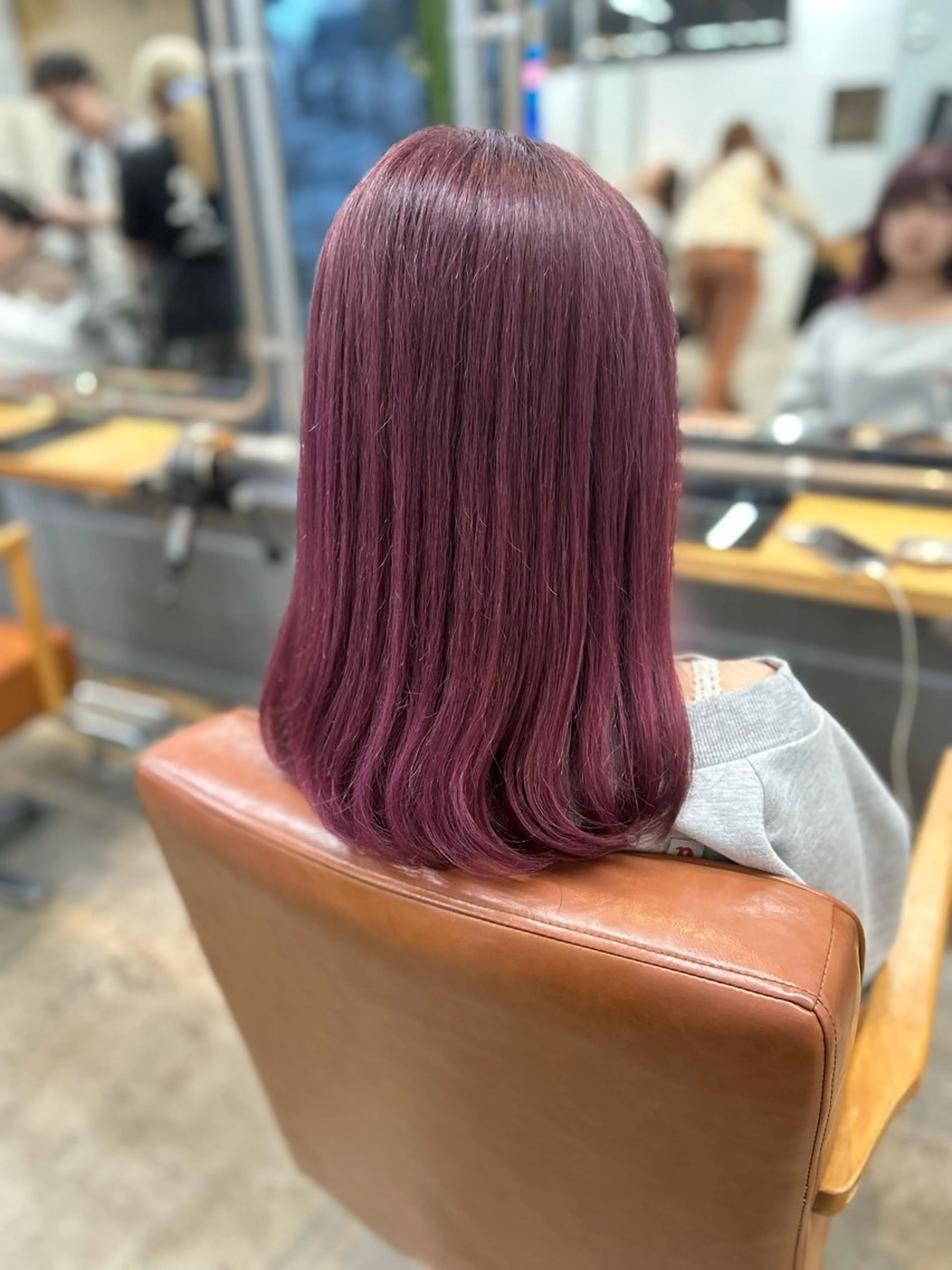 セミロング カラー ピンクカラー ピンクパープル パープルカラー カット ヘアカラー トリートメント 🎀たな 🧸のヘアスタイル