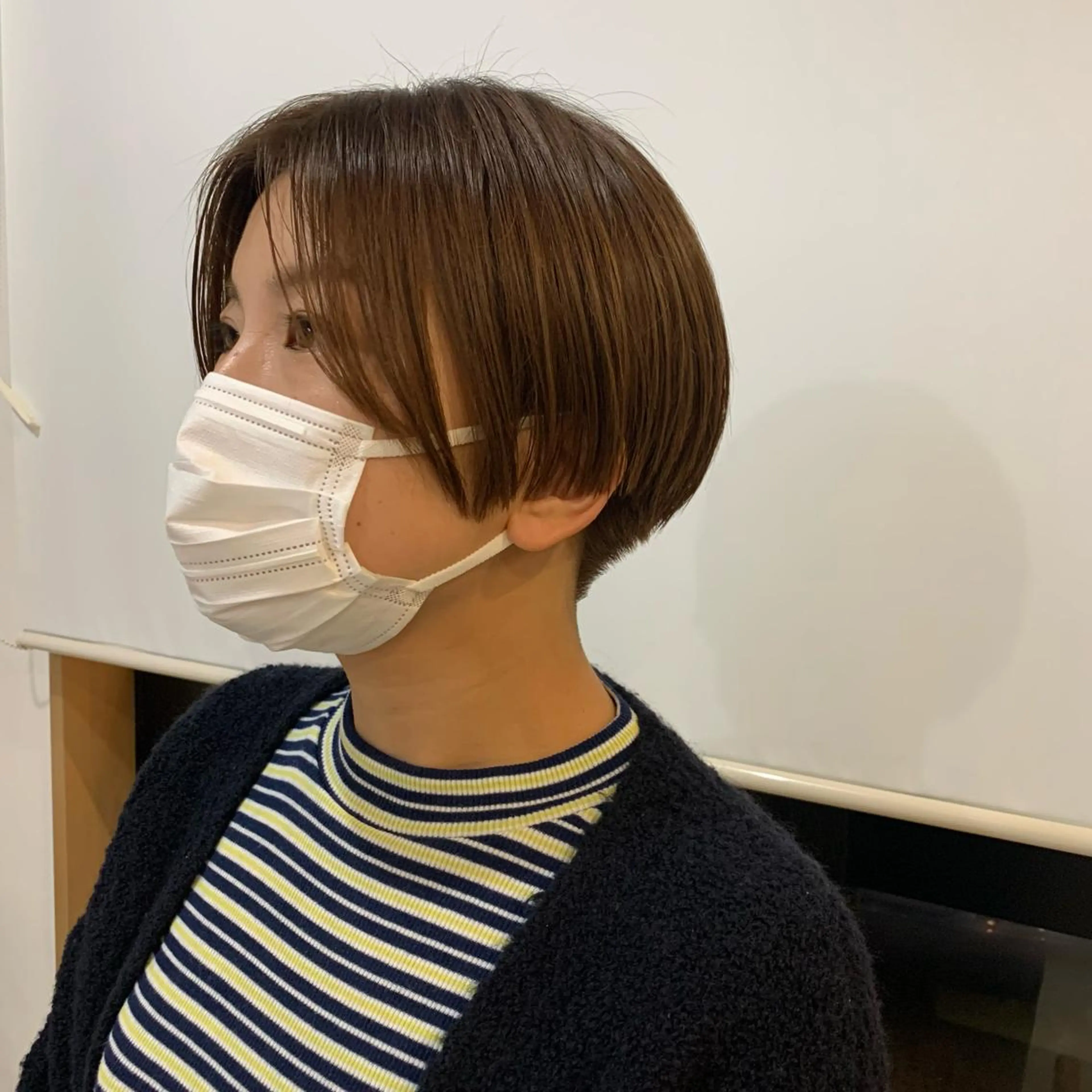 ショート コウノス マサコのヘアスタイル