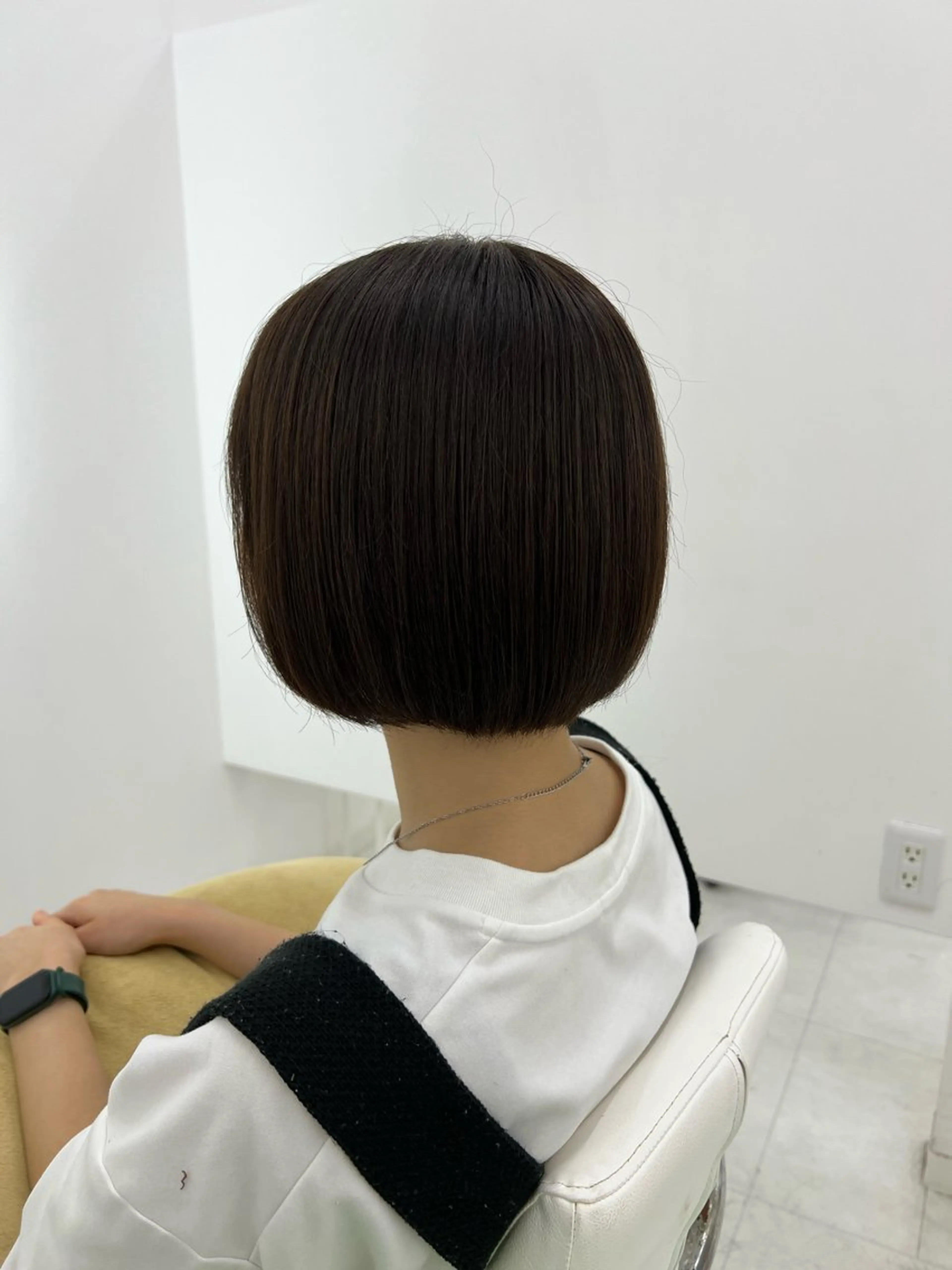 ショート カラー カット ヘアカラー トリートメント 吉田 悠乃のヘアスタイル