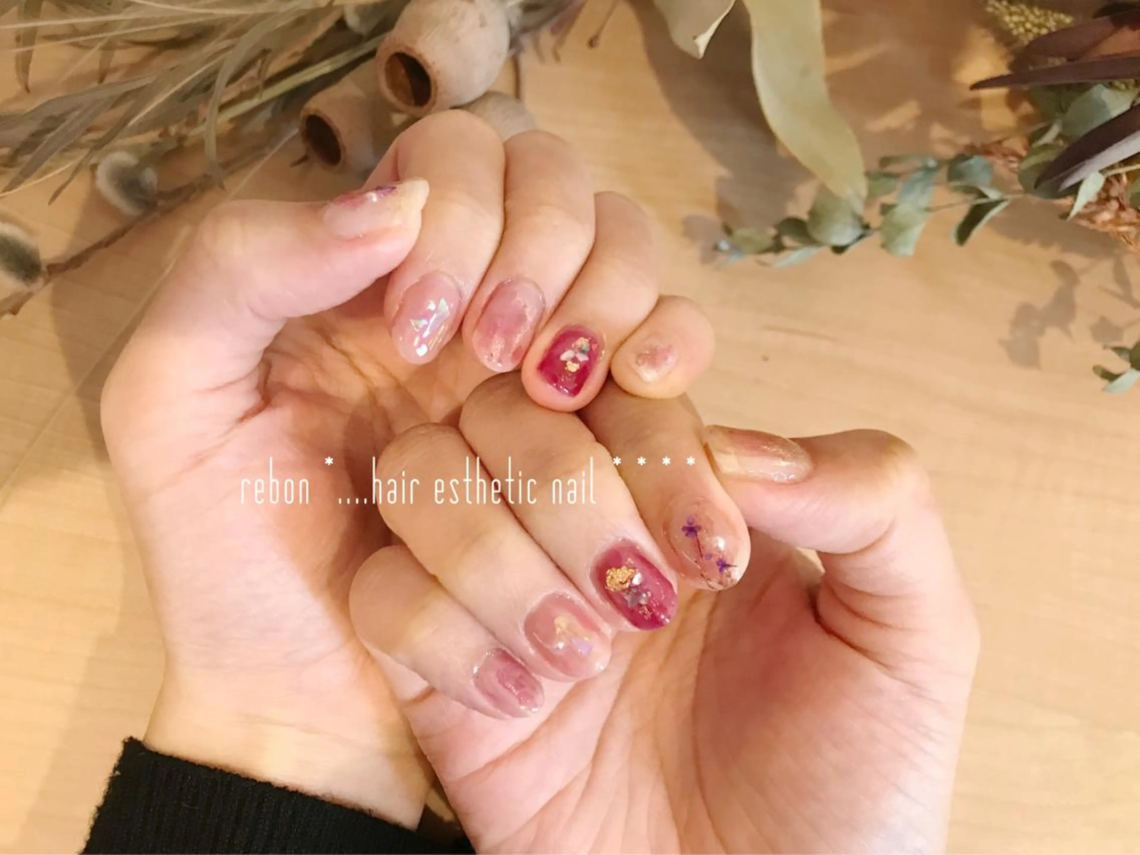 ネイル ハンドネイル フットネイル rebon＊ natsukiのネイルデザイン