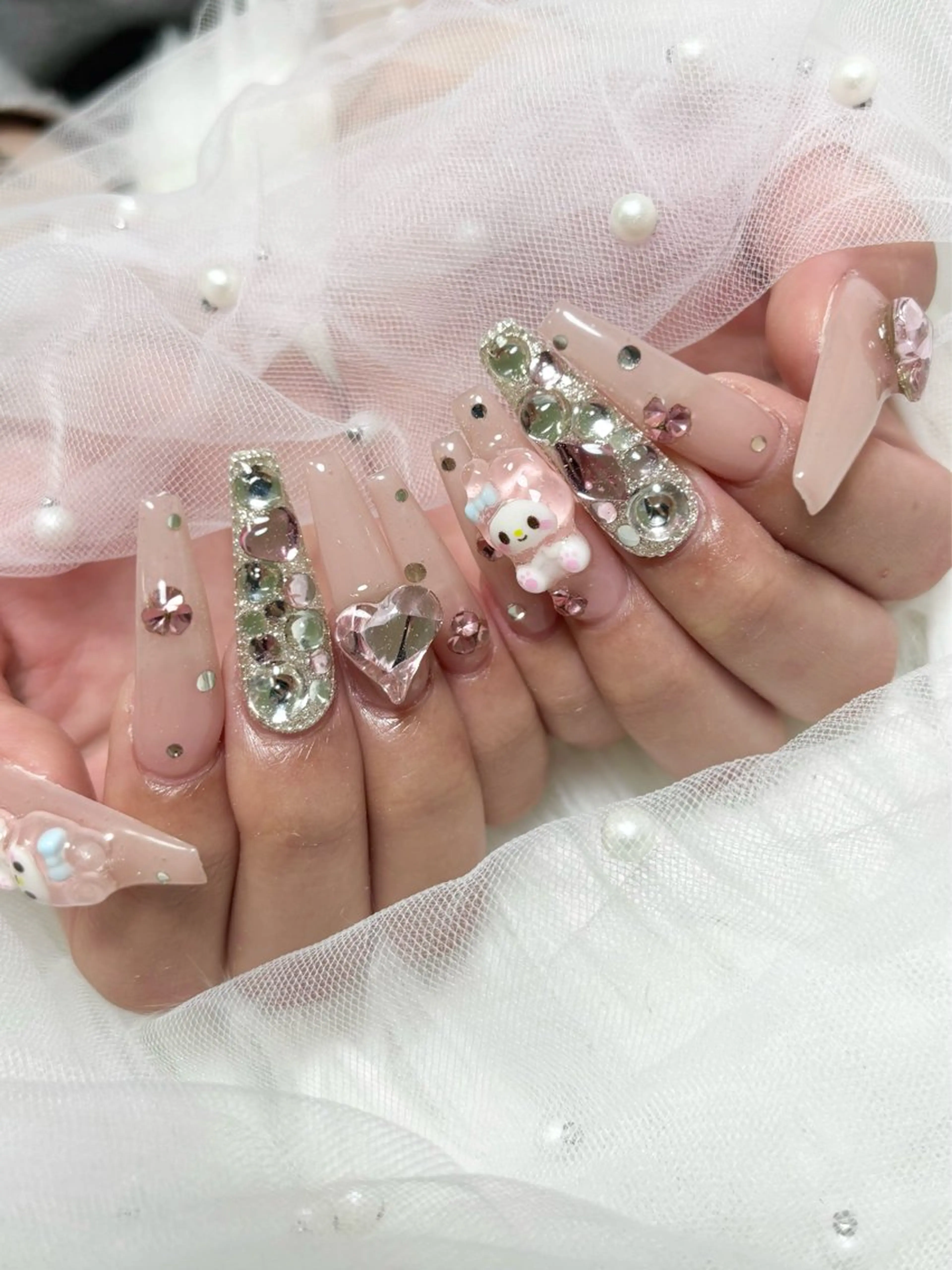 ネイル Roi〈ロワ〉 ayanaのネイルデザイン