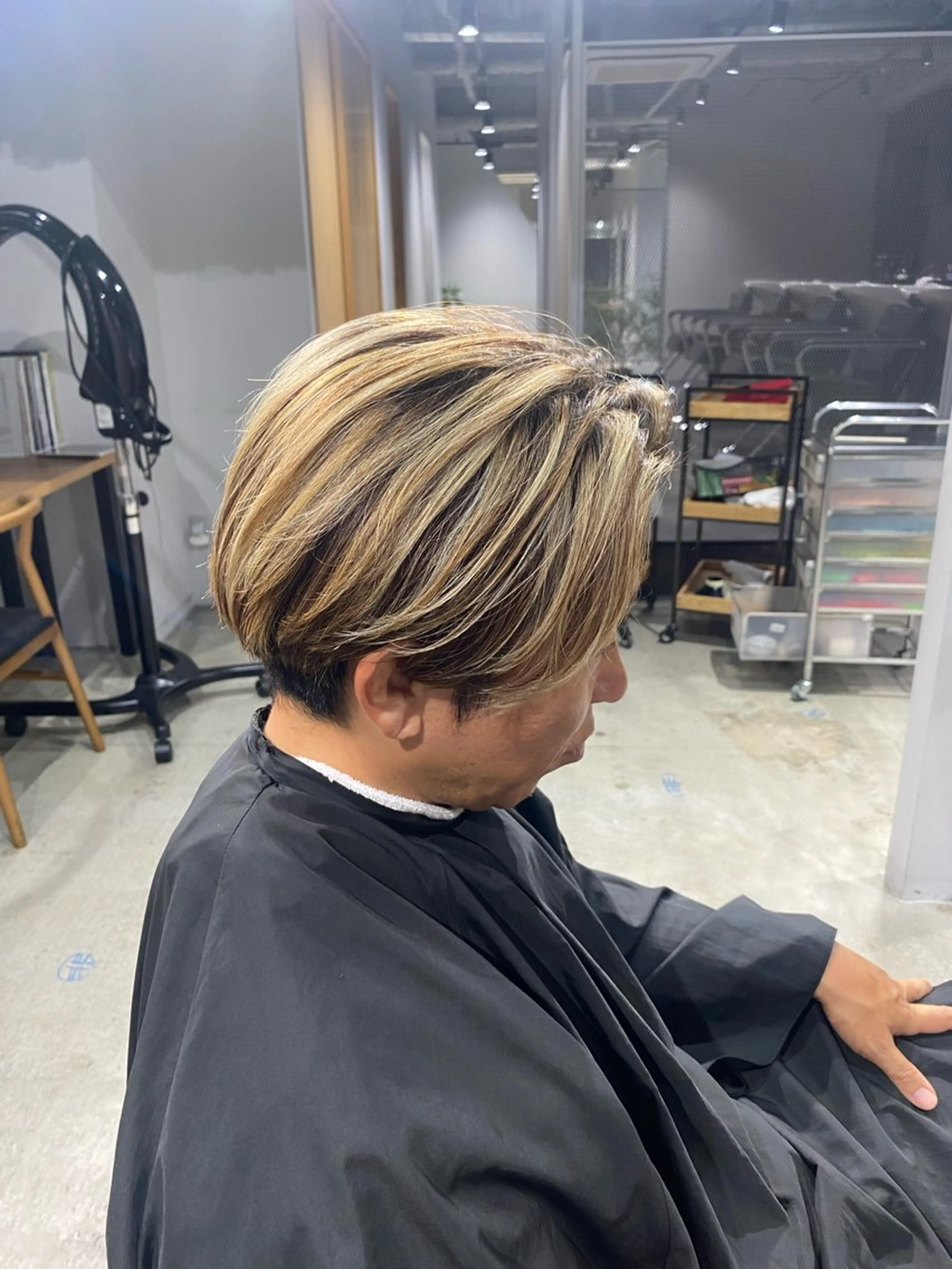 ショート ハイライト 村田 健のヘアスタイル