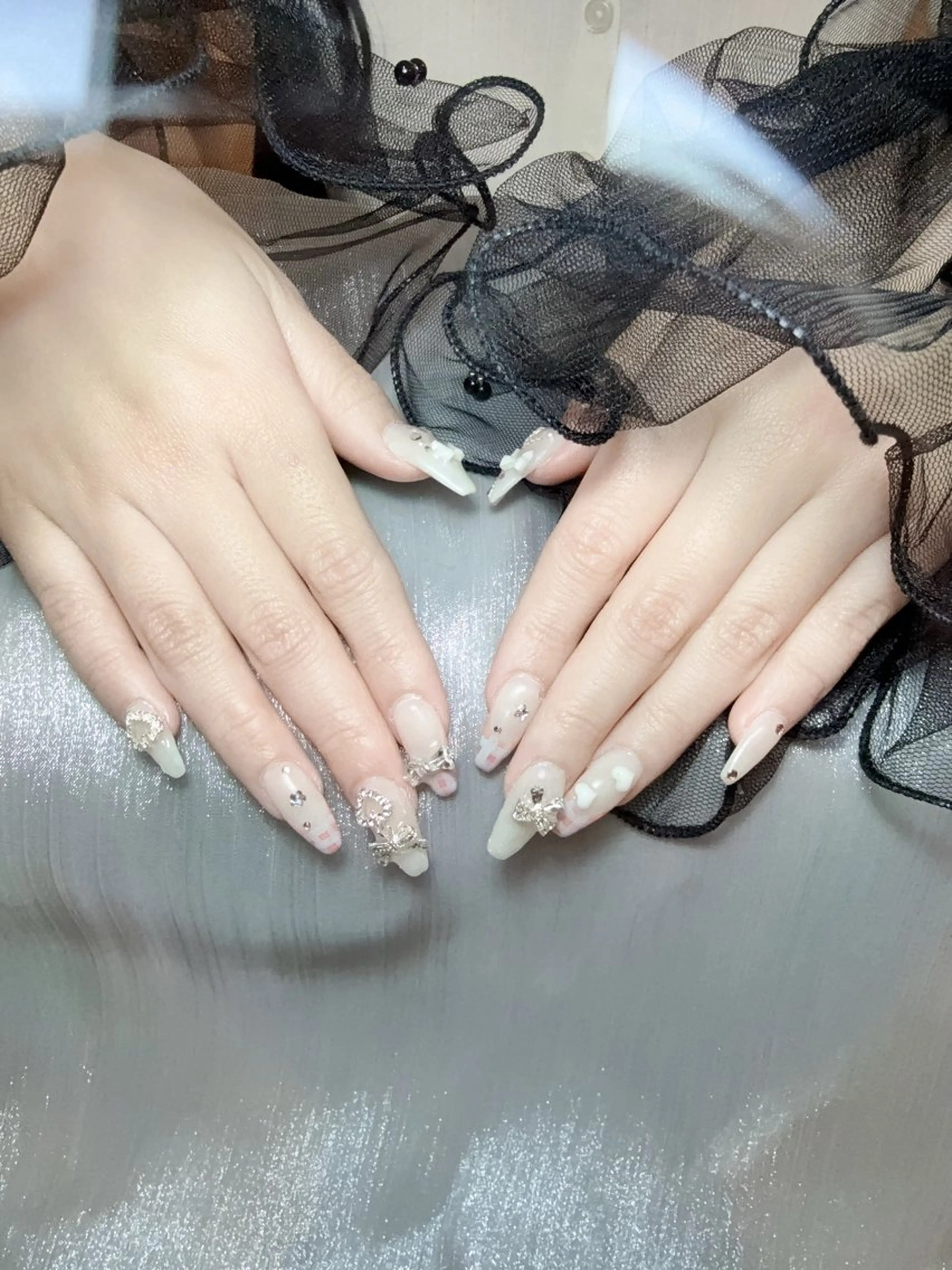 ネイル ハンドネイル She’s Lunaのネイルデザイン