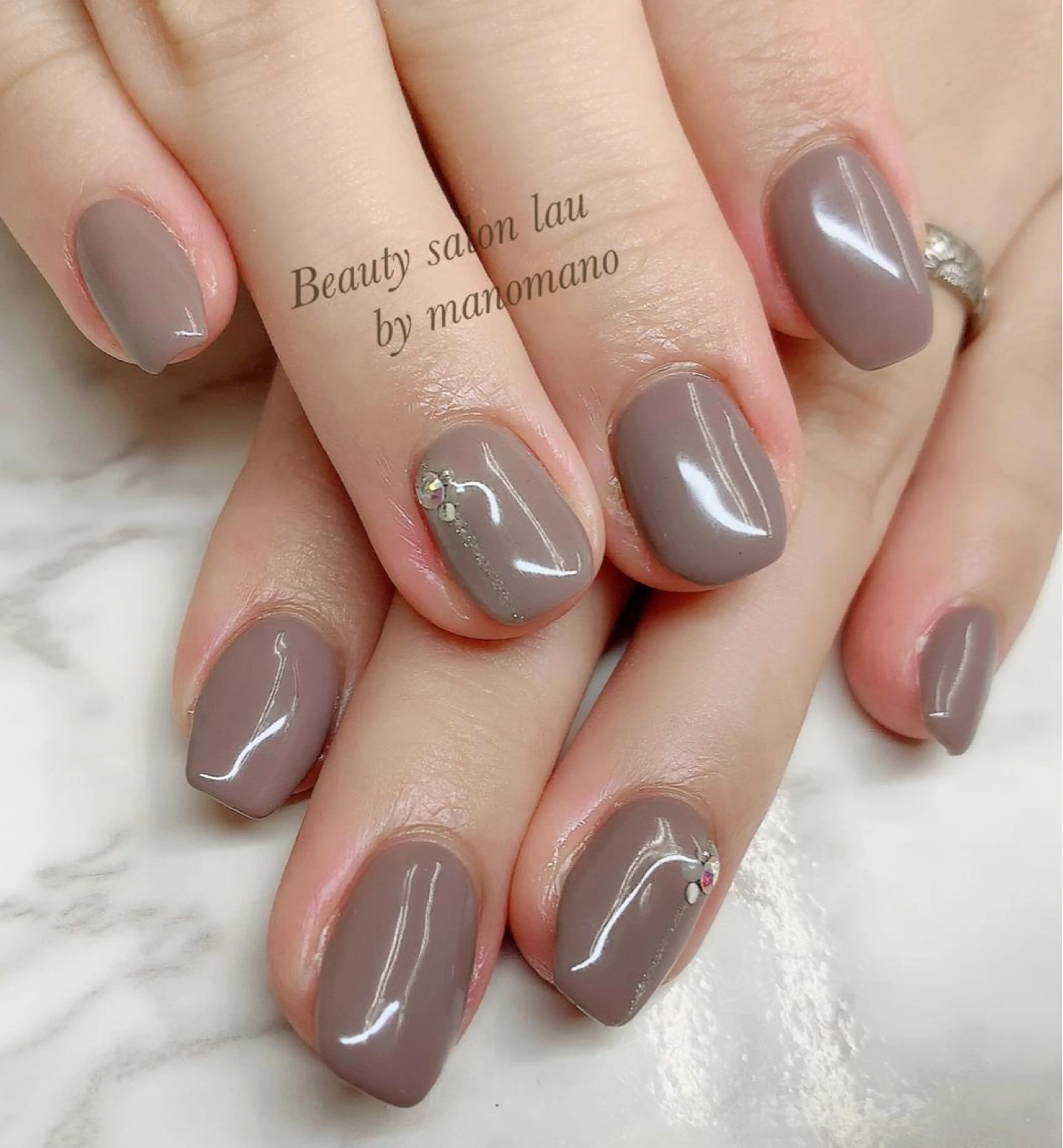 ネイル ハンドネイル ラウバイマノマノ なかざとのネイルデザイン