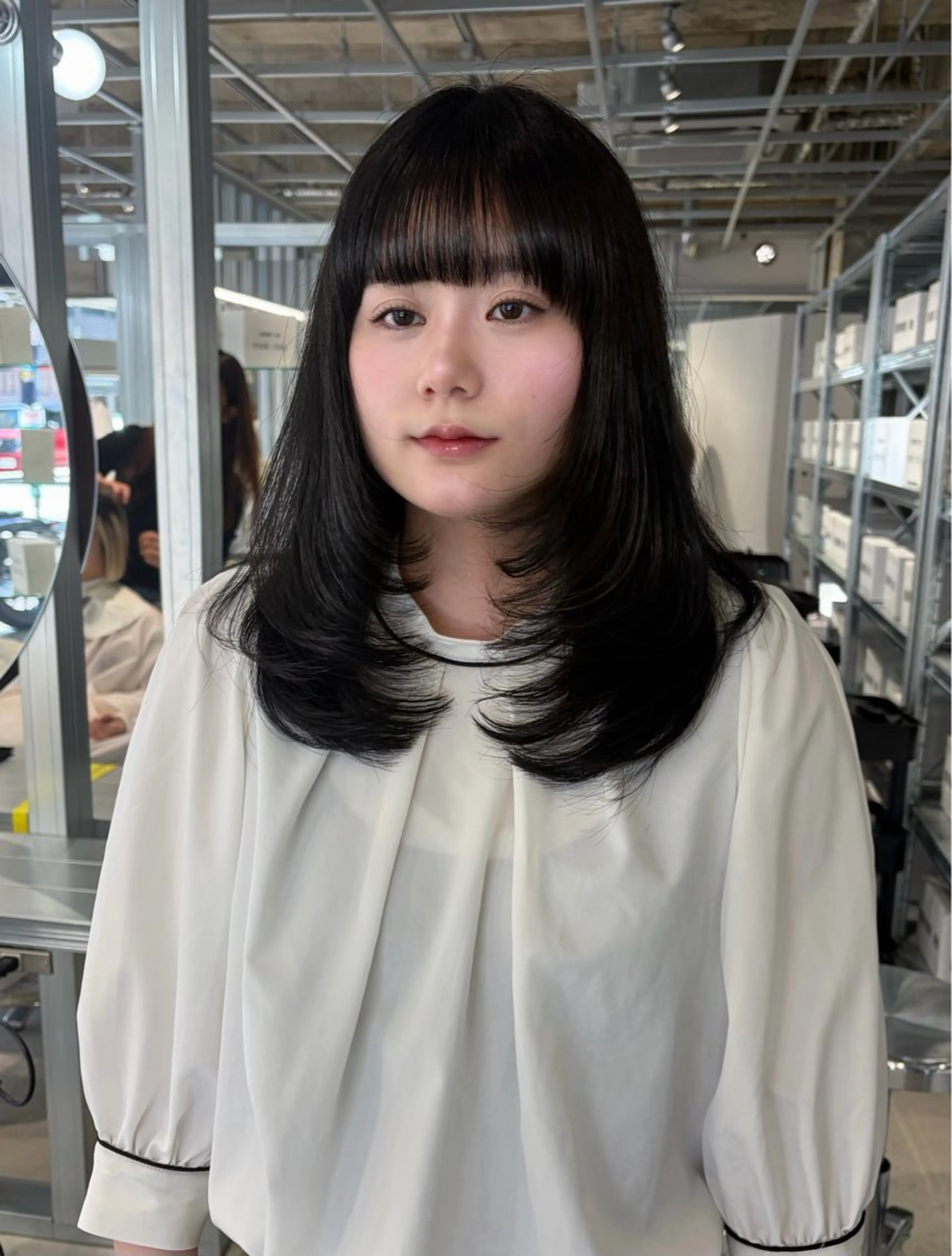セミロング カット トリートメント ダブルカラー/レイヤ ーカット 🤍ゆきなのヘアスタイル