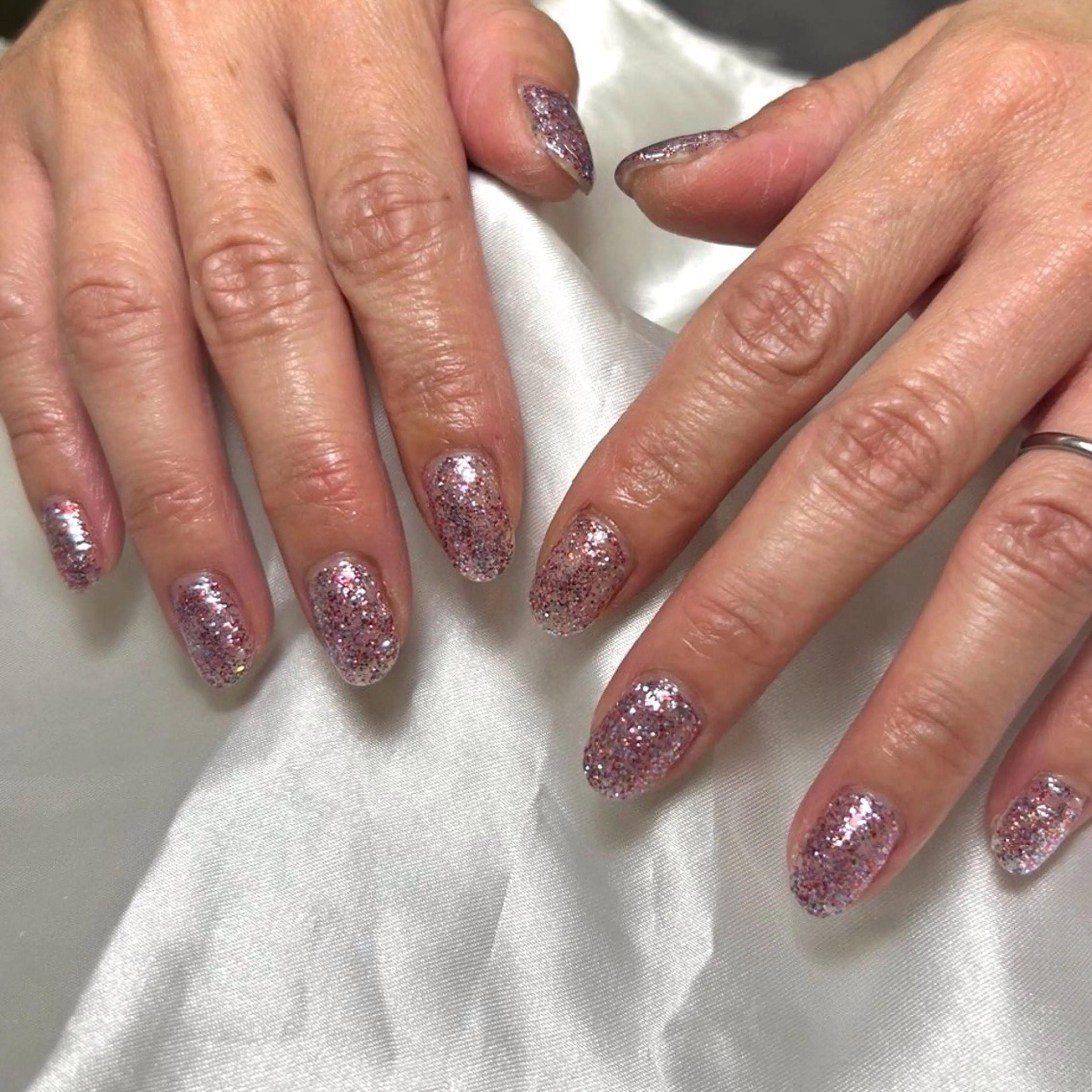 ネイル グラデーション ラメ(グリッター) ラメグラデーション nails Lazosのネイルデザイン
