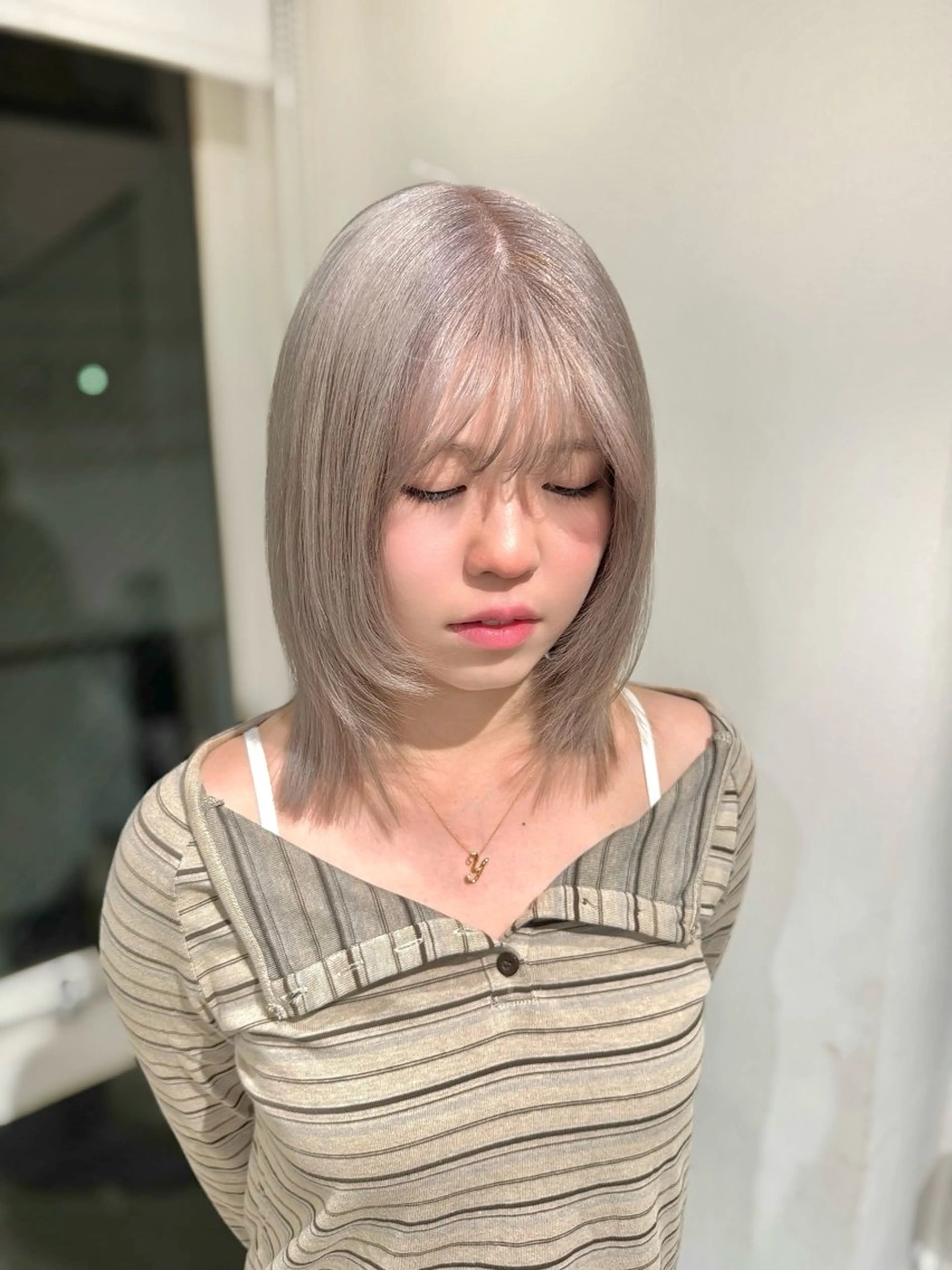 ミディアム カラー カット ヘアカラー トリートメント 🌻名古屋🌻 🫧ハイトーン🫧のヘアスタイル