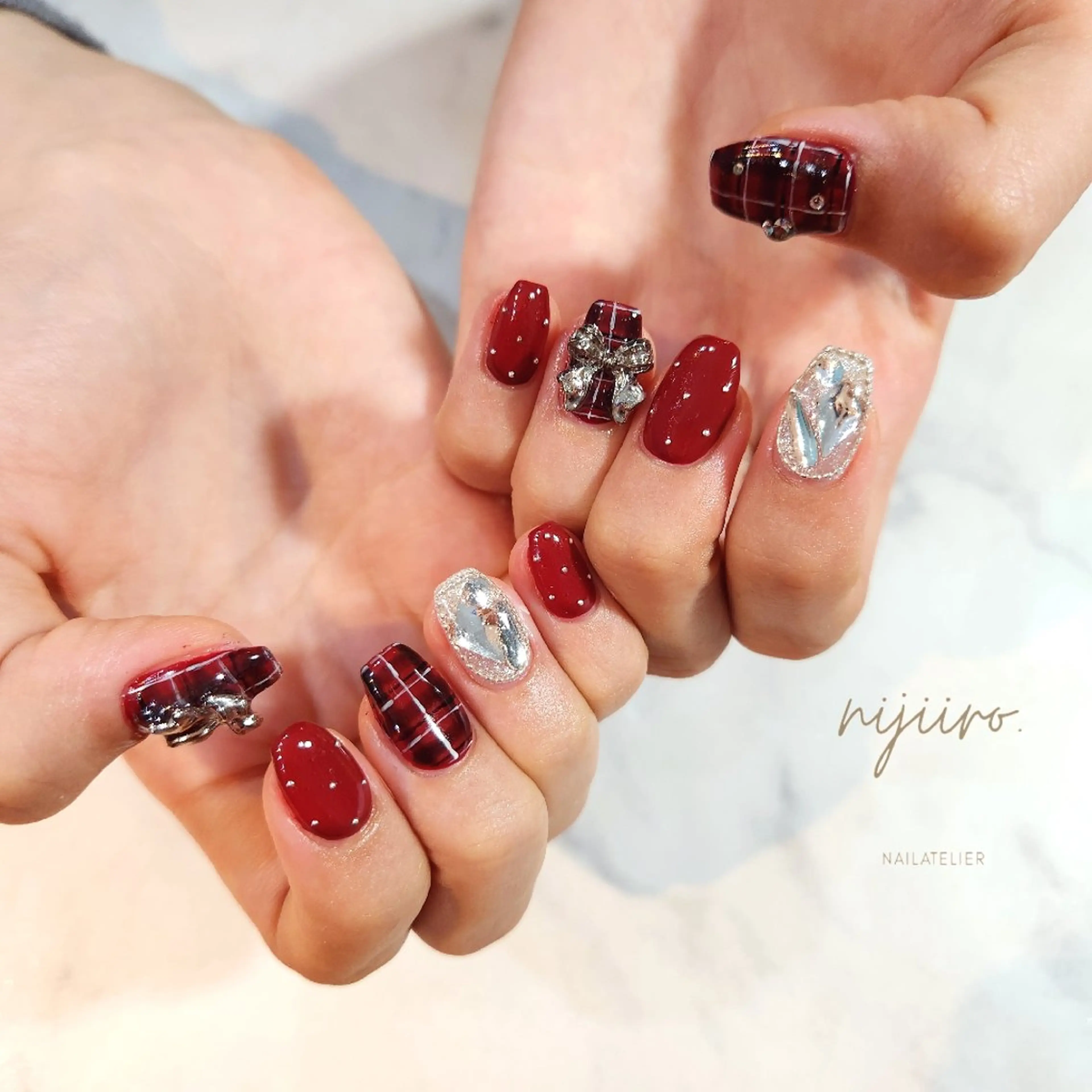 ネイル ハンドネイル nijiiro🌈 サトウのネイルデザイン
