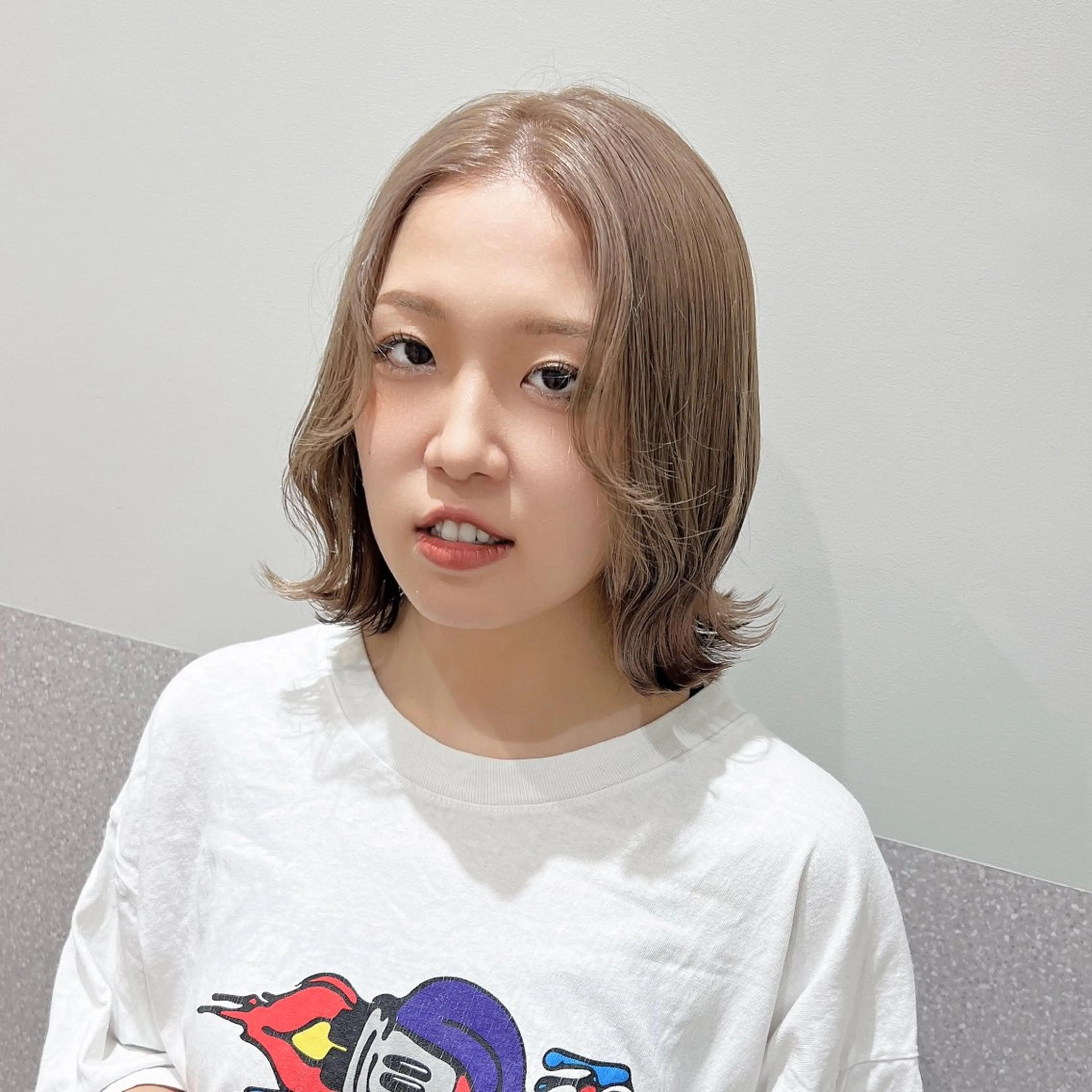 ショート カラー ヘアカラー 🩵ブリーチカラー 🐈MIORI🩵のヘアスタイル