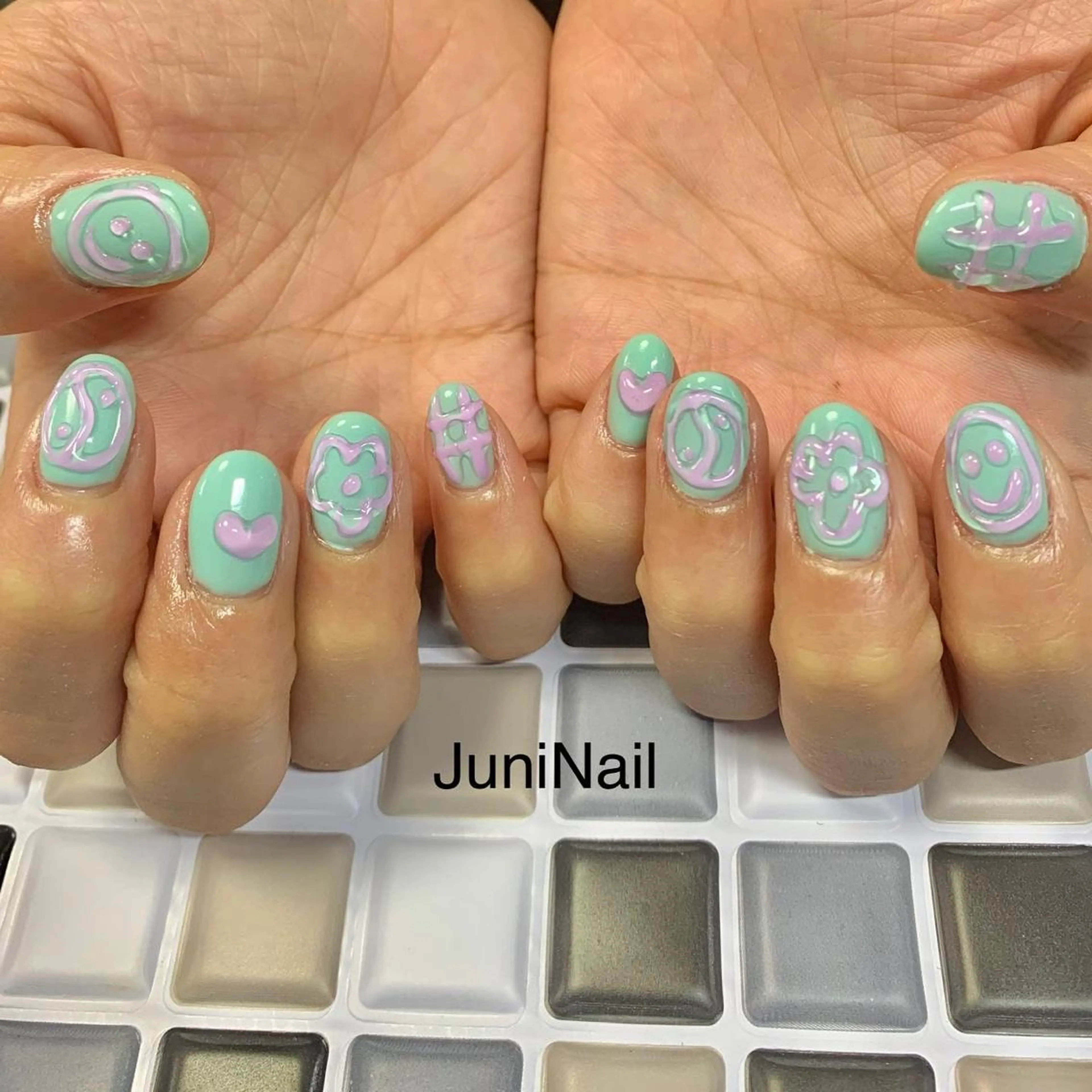 ネイル オーロラネイル クリアネイル 成人式 フラッシュネイル フレンチネイル ハンドネイル JuniNail 주니네일🇰🇷suのネイルデザイン