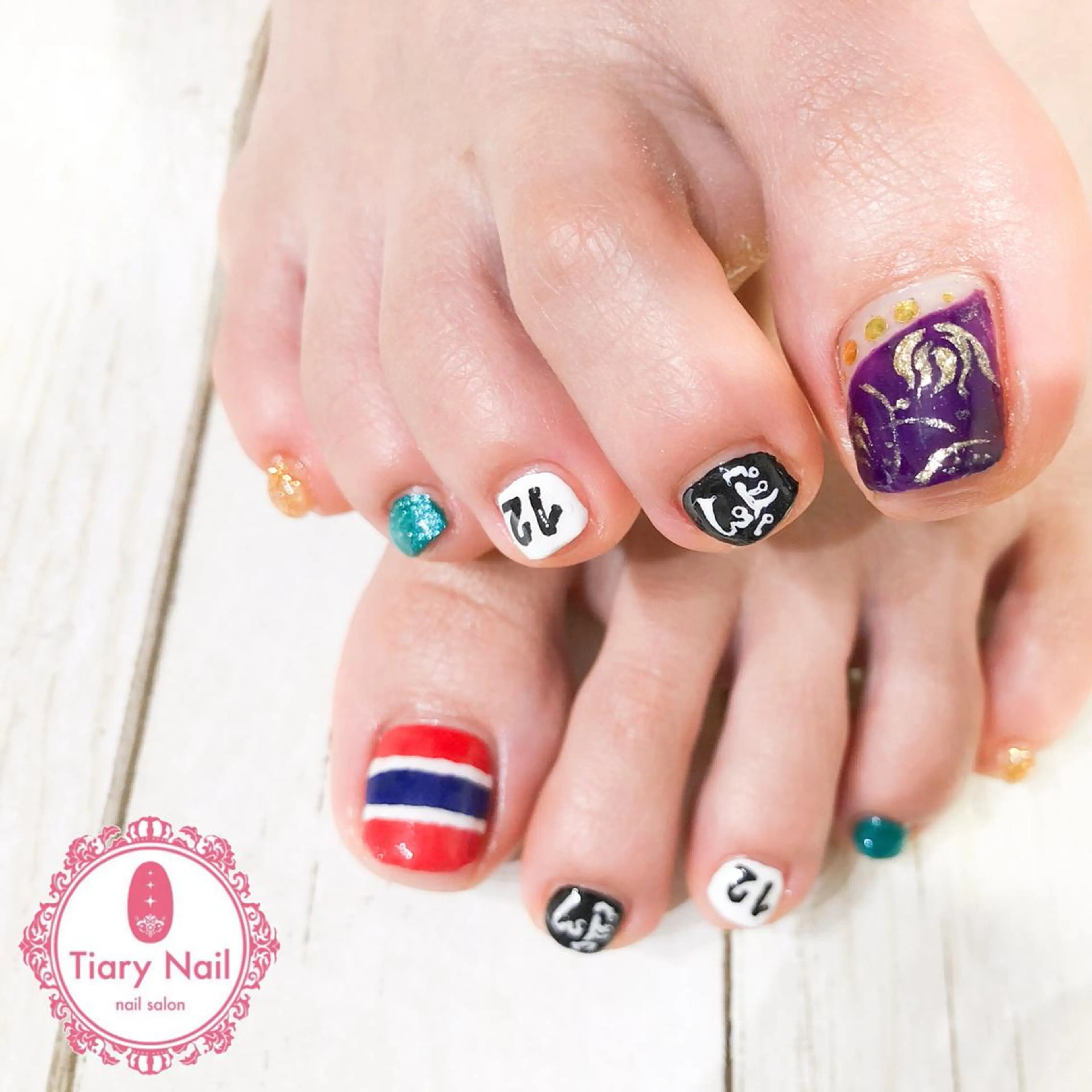 ネイル tiarynail K K🐼のネイルデザイン