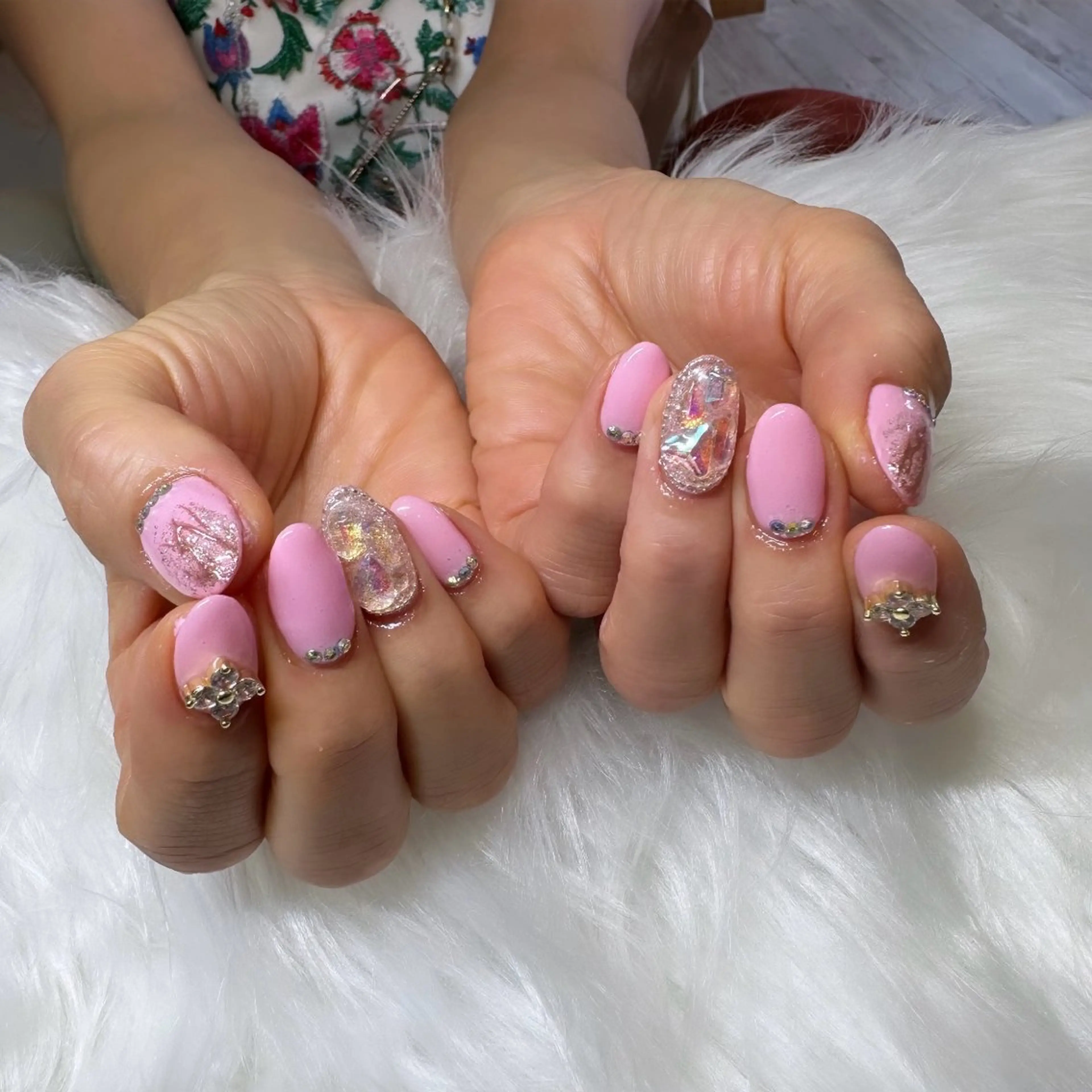 ネイル Laula🤍 ayakaのネイルデザイン