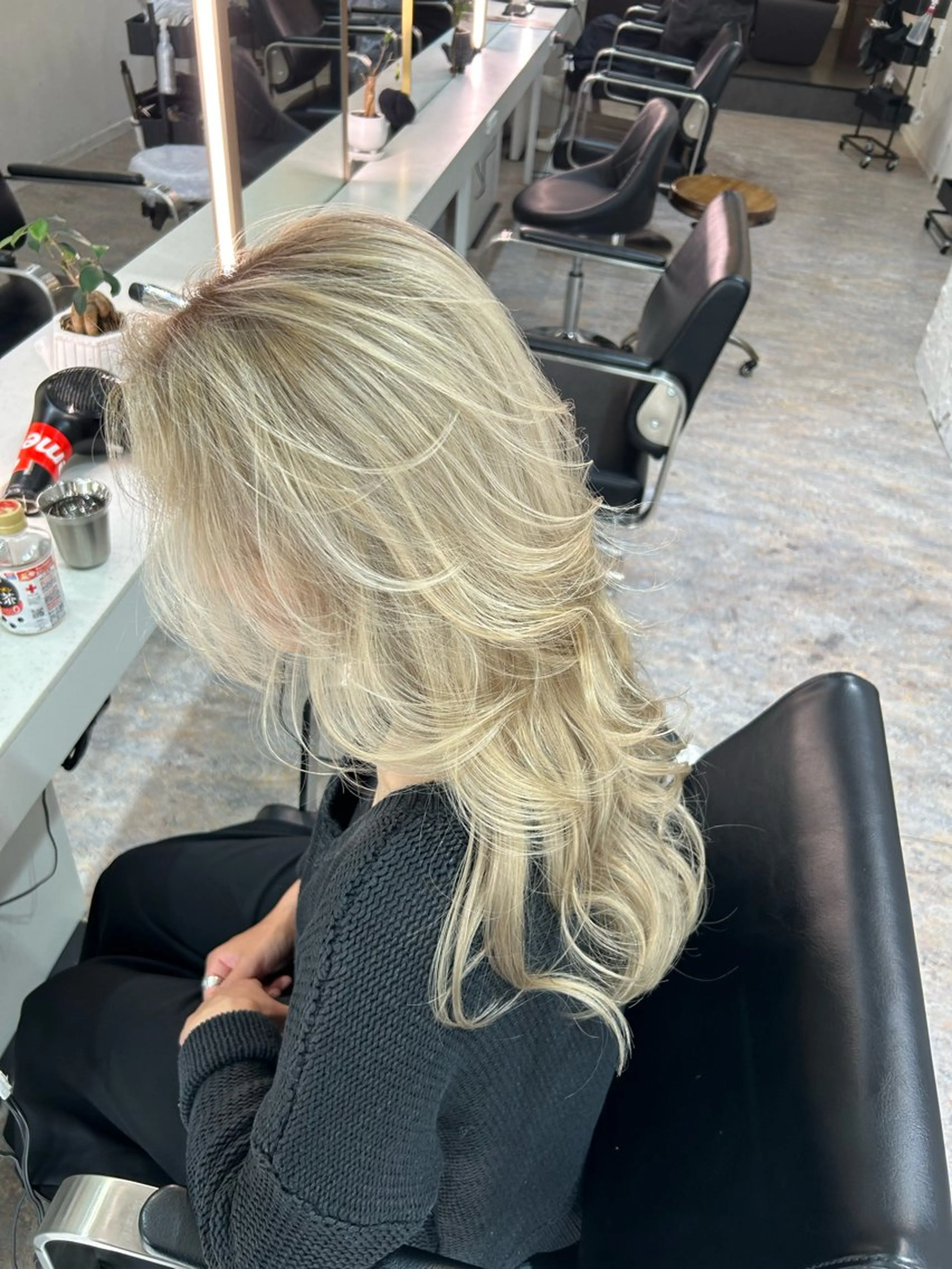 ロング カラー ハイライトカラー ハイライト ヘアカラー レイヤーカット BLend 渋谷のヘアスタイル