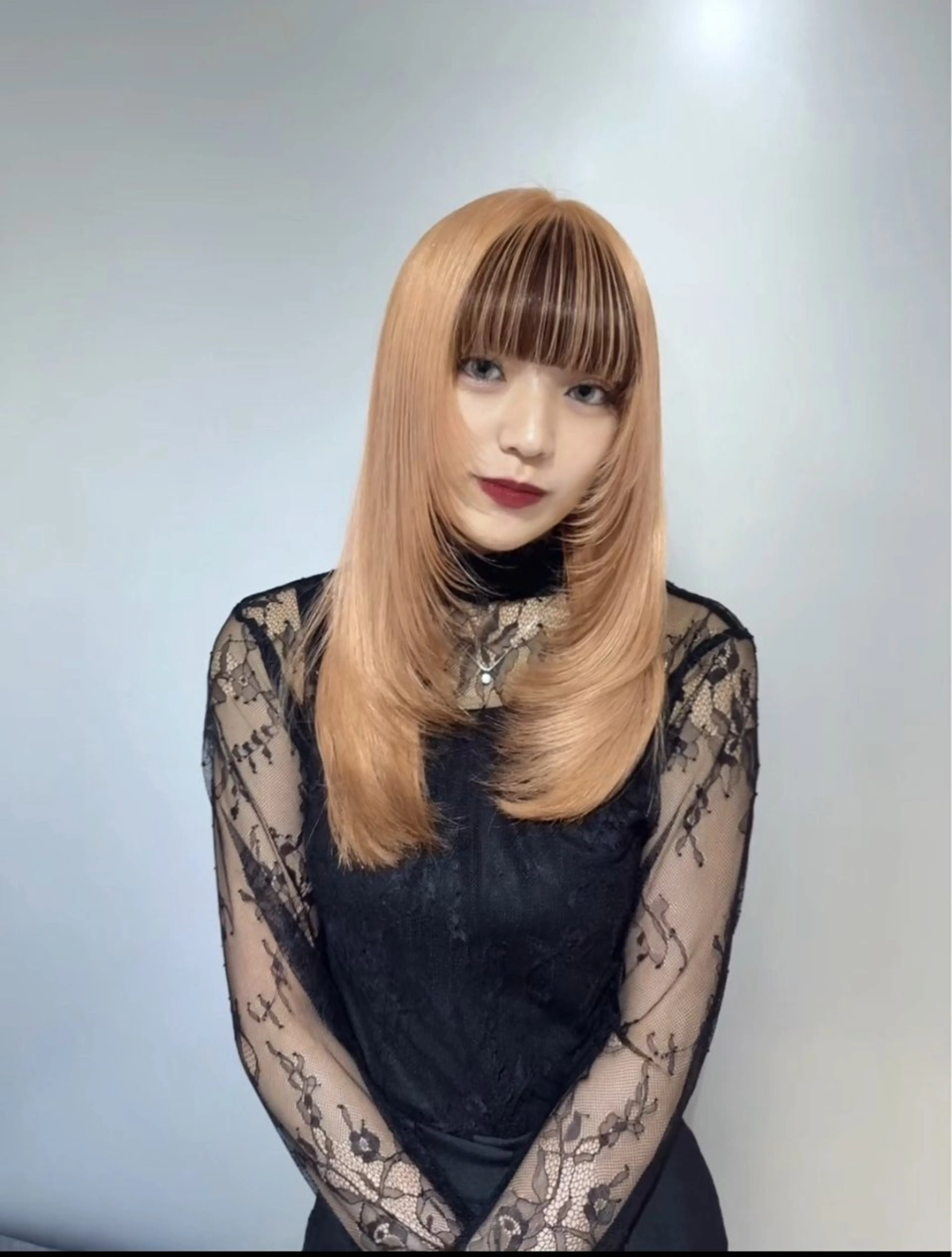 セミロング カラー 韓国風ヘア レイヤーカット 小顔カット カット トリートメント レイヤー×艶髪特化 マネージャー安藤光司のヘアスタイル