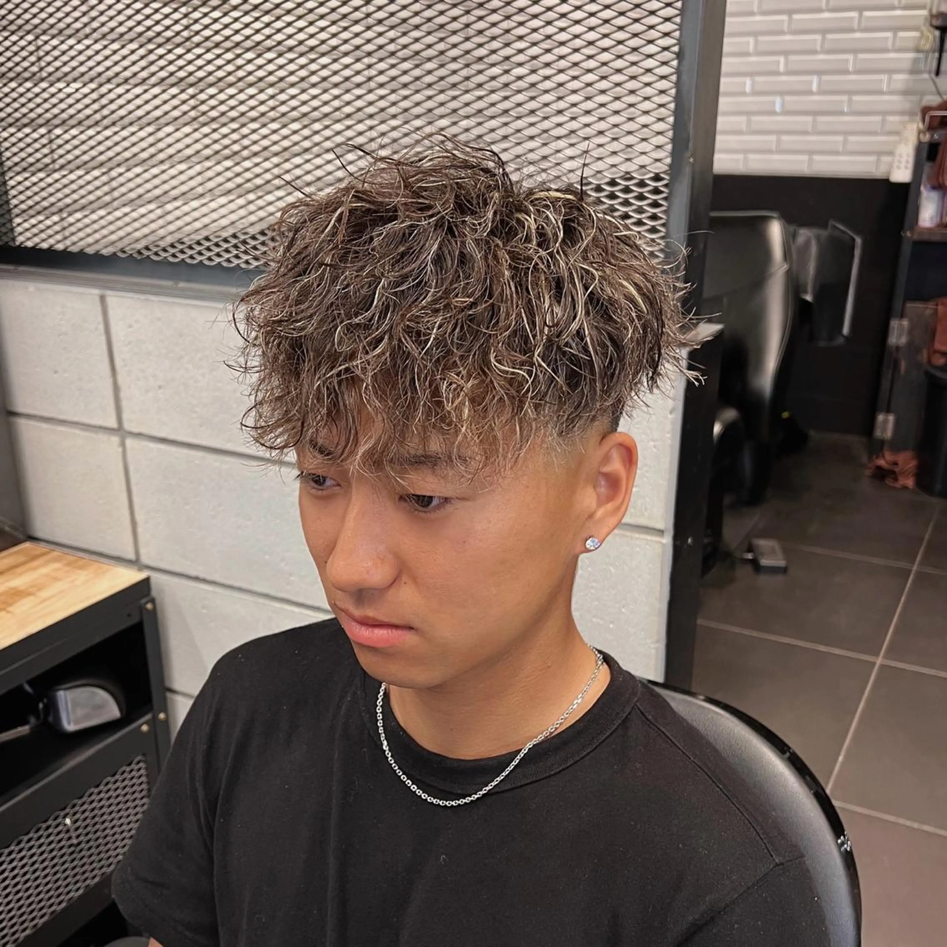 メンズ メンズハイライト メンズパーマ カット ヘアカラー パーマ トリートメント メンズ特化/パーマ/ メッシュ/竜成のヘアスタイル