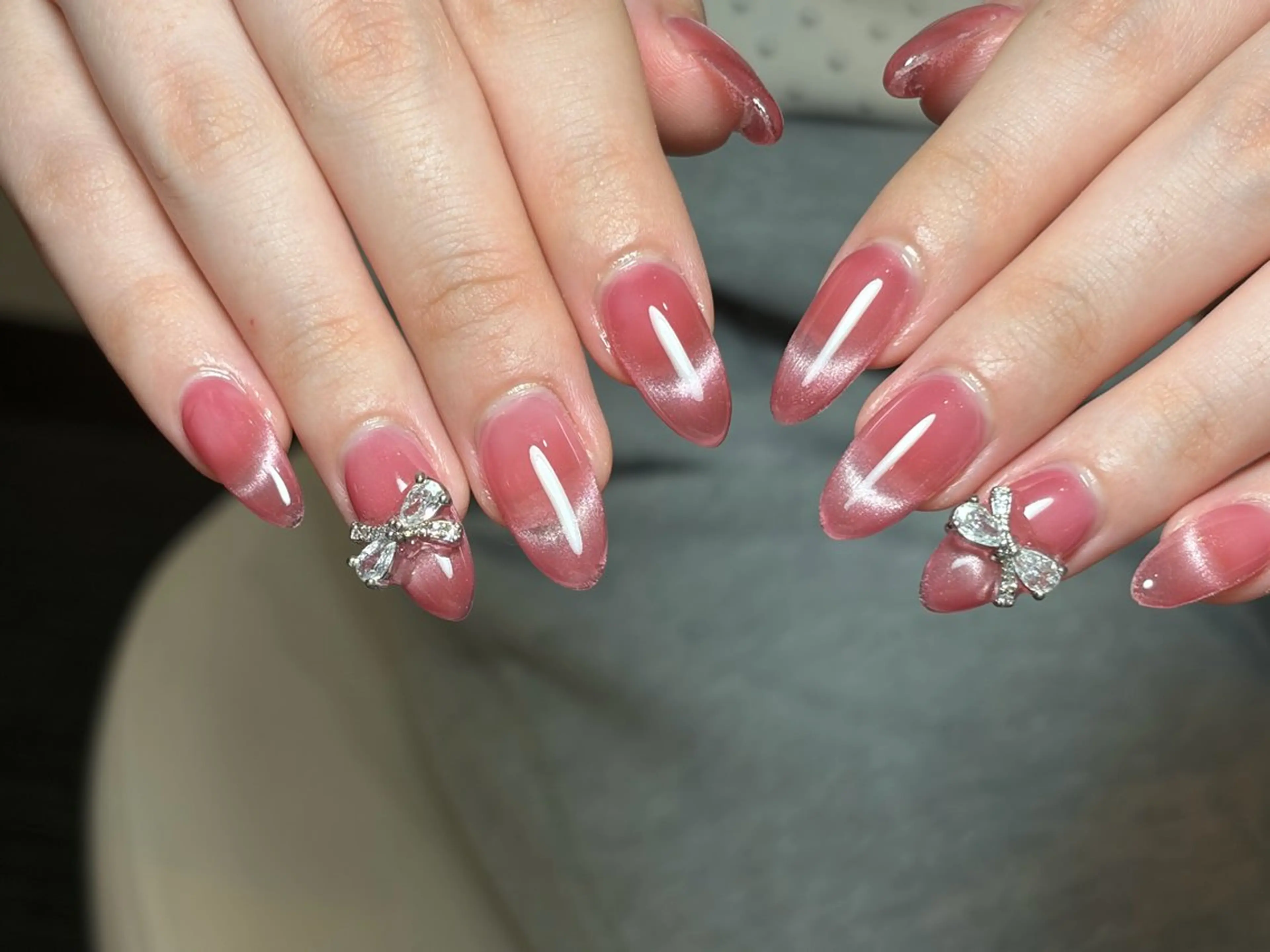 ネイル オーロラネイル 長さ出し フレンチネイル ジェルネイル ガラスフレンチ Rela・S NAILのネイルデザイン
