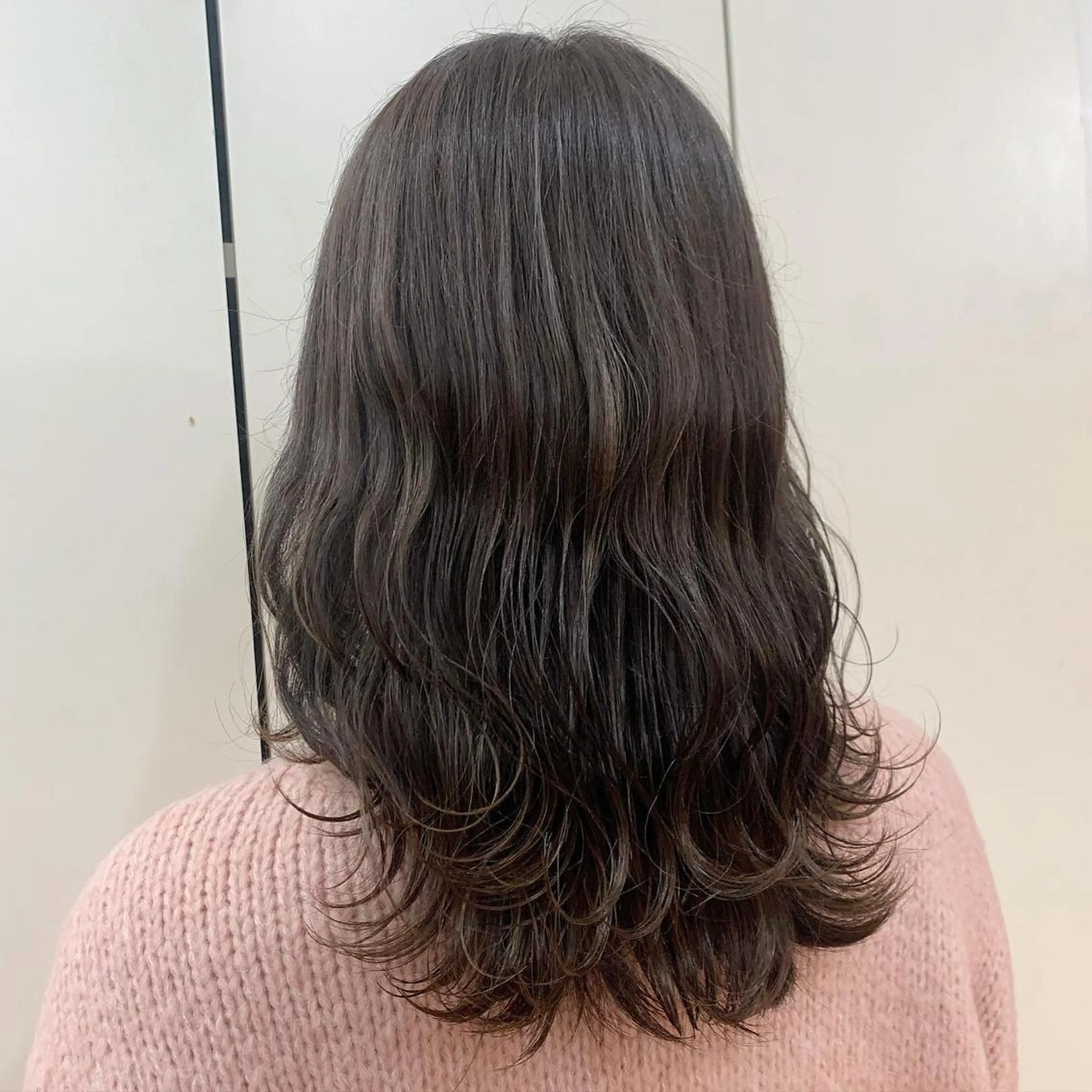 セミロング カラー グレージュ ハイライトカラー ハイライト ヘアカラー ayaka 大宮のヘアスタイル