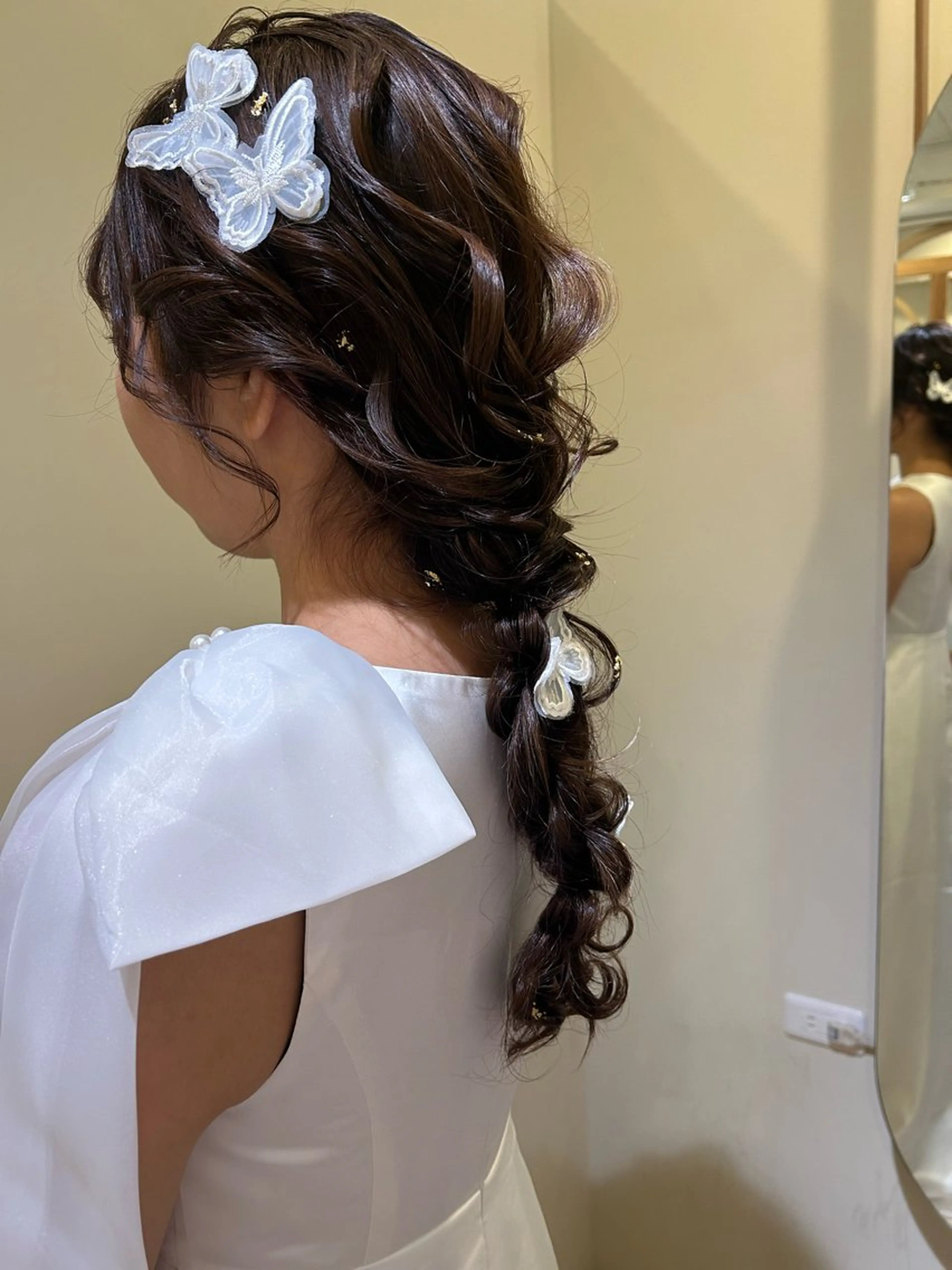 ロング ヘアアレンジ 結婚式・ブライダル ヘアセット ボウ🪞ヘアセット /マツパ/眉毛のマツエク・マツパデザイン
