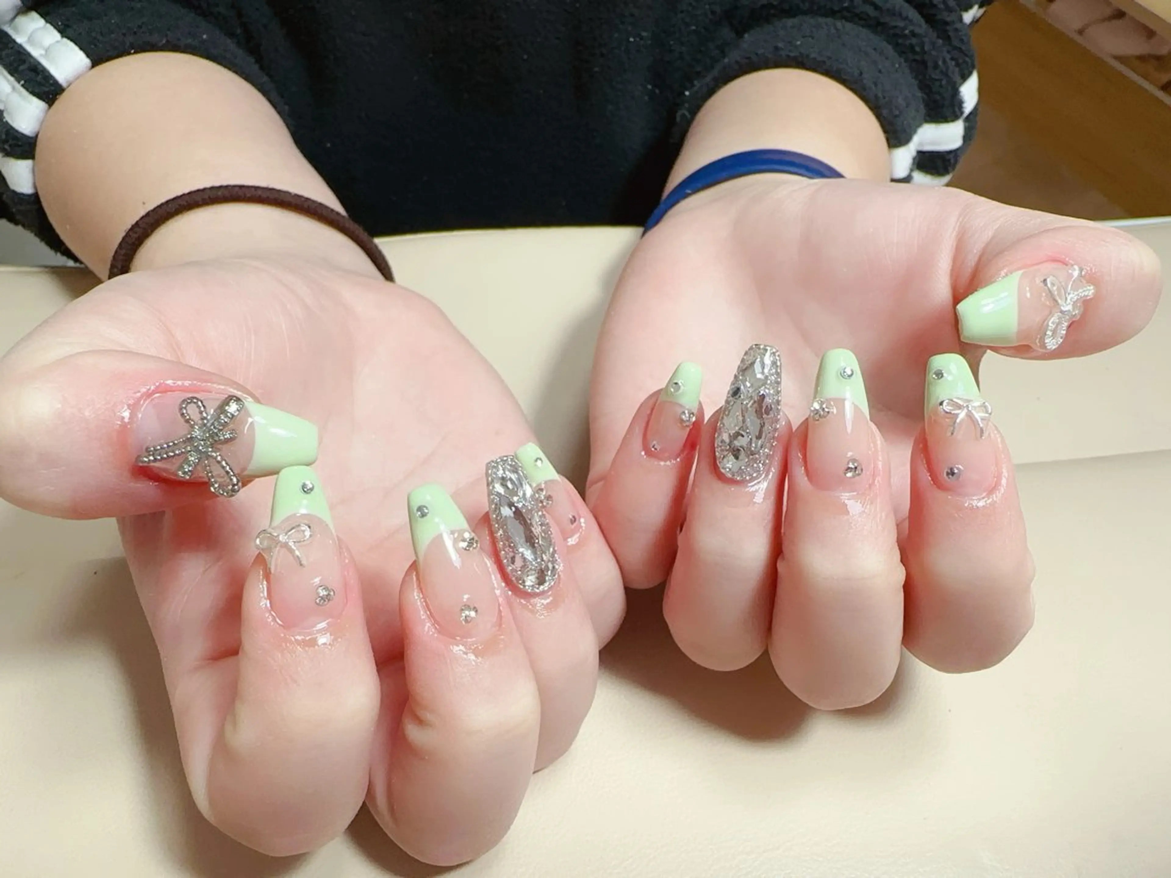 ネイル ハンドネイル NAIL CIRCLESのネイルデザイン