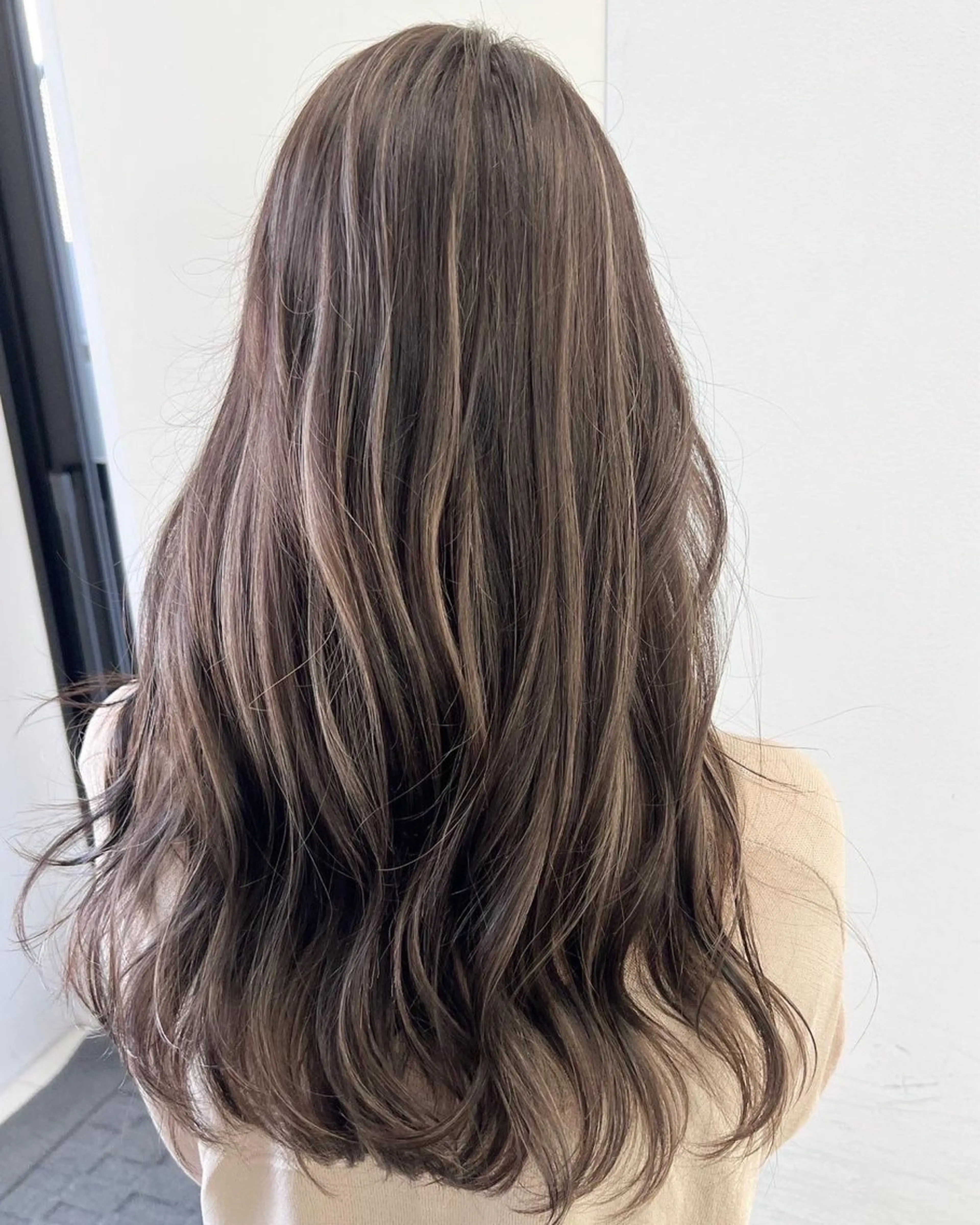 ロング ヘアカラー トリートメント ambleluxe 🌈透明感カラー中野のヘアスタイル